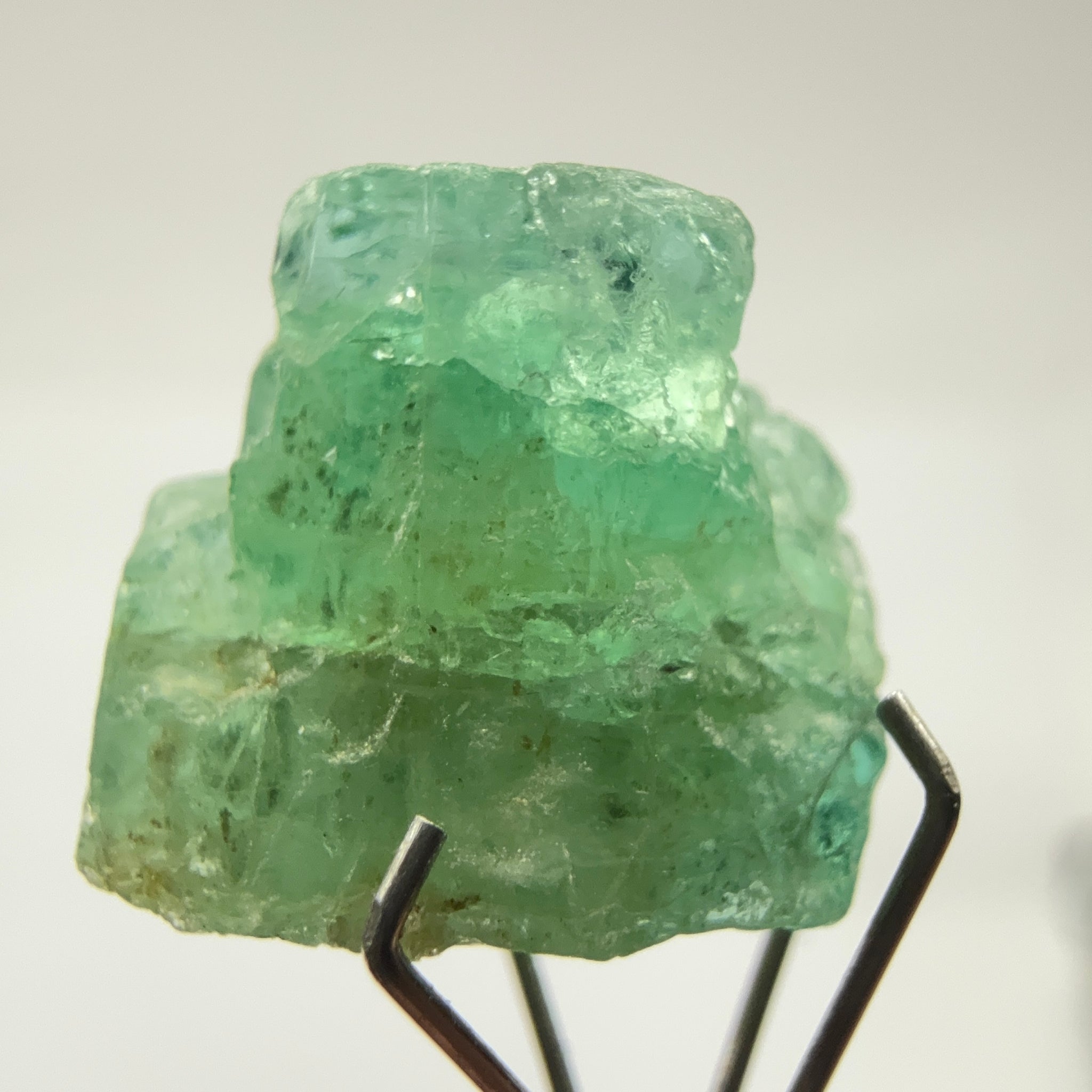 Emerald Crystal, 7.53ct, Tanzania, Untreated Unheated, specimen grade