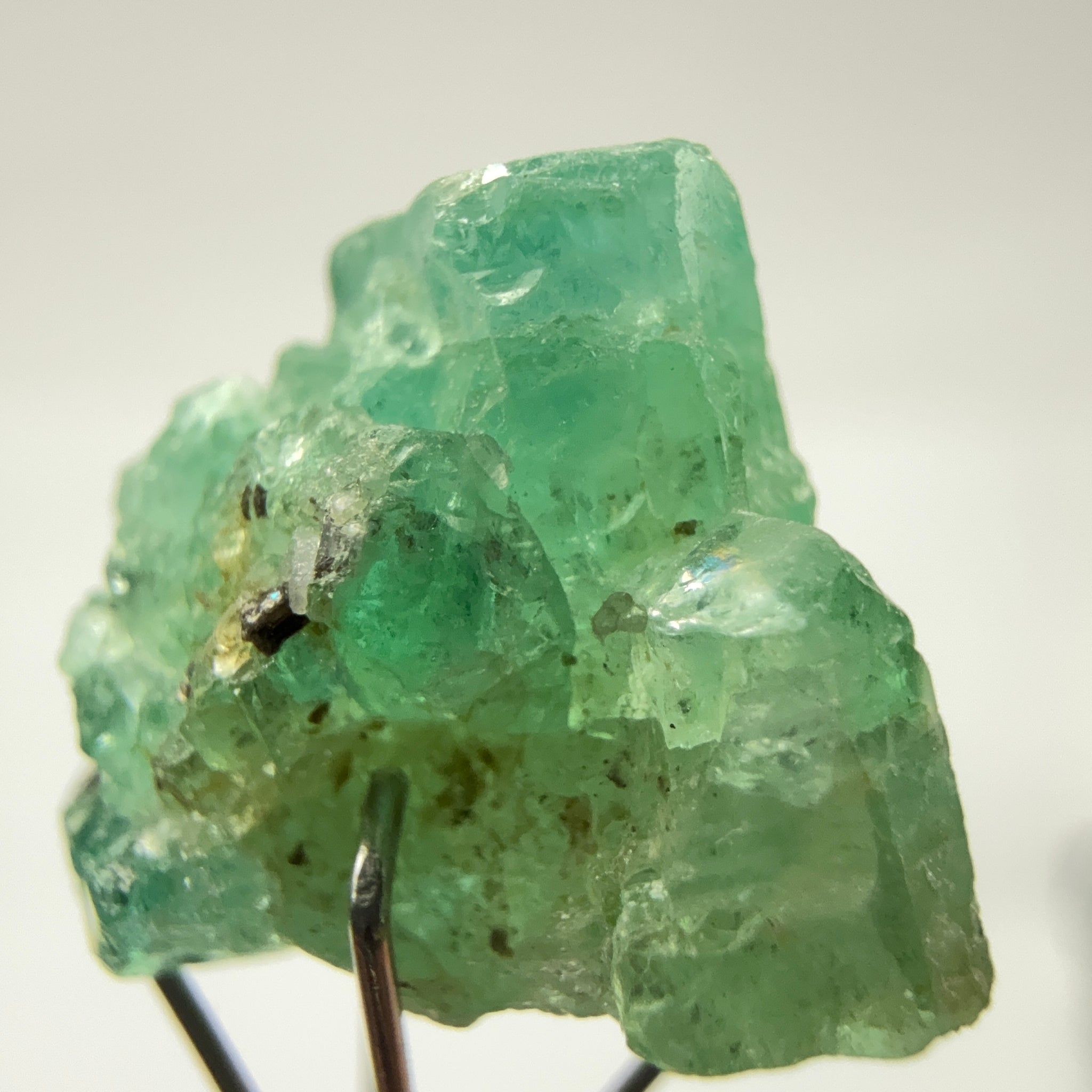 Emerald Crystal, 7.53ct, Tanzania, Untreated Unheated, specimen grade
