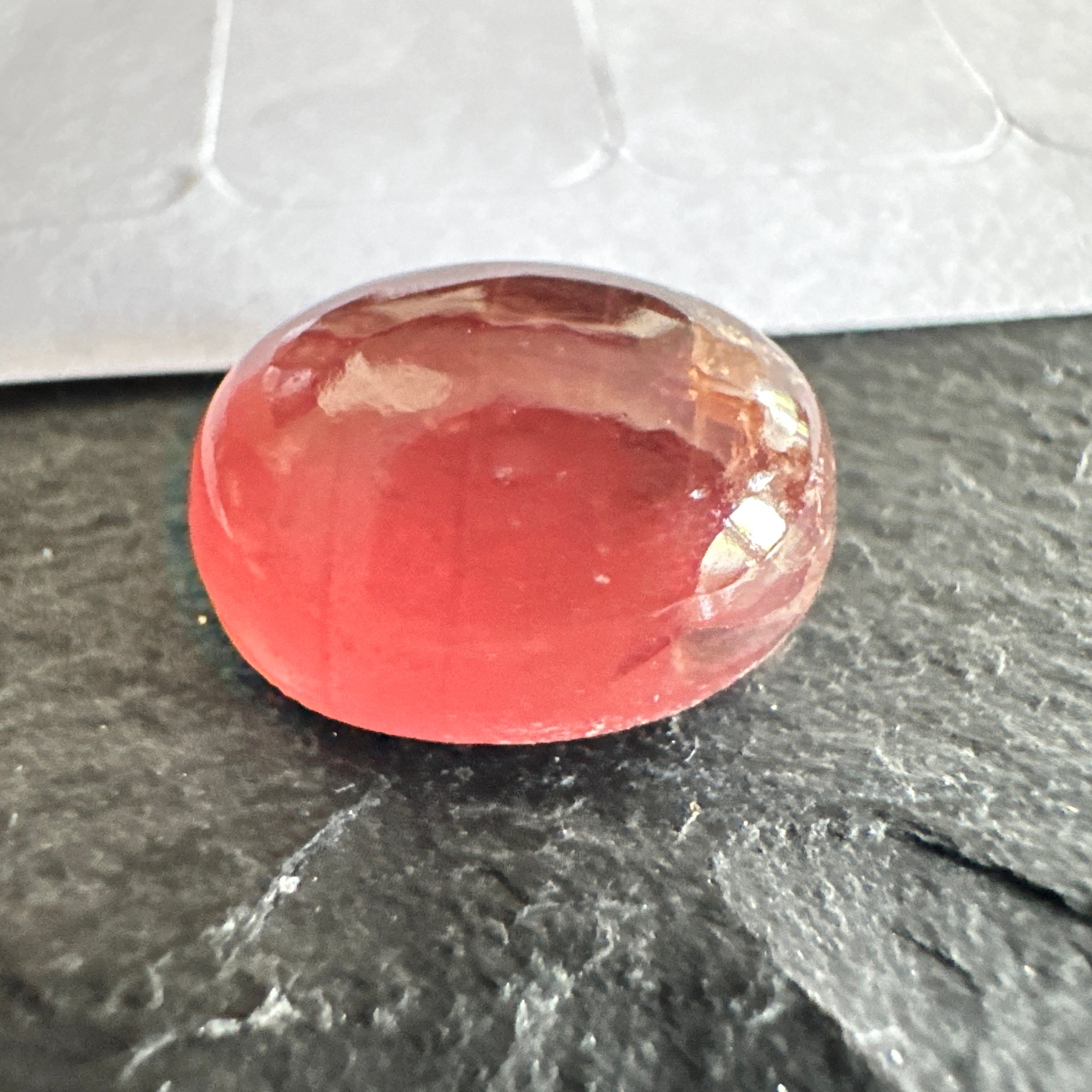 Padparadscha Sapphire Cabochon, 6.57ct, Tanzania, UNTREATED UNHEATED. 11 x 8.2 x 5 mm, seems to have a colour shift