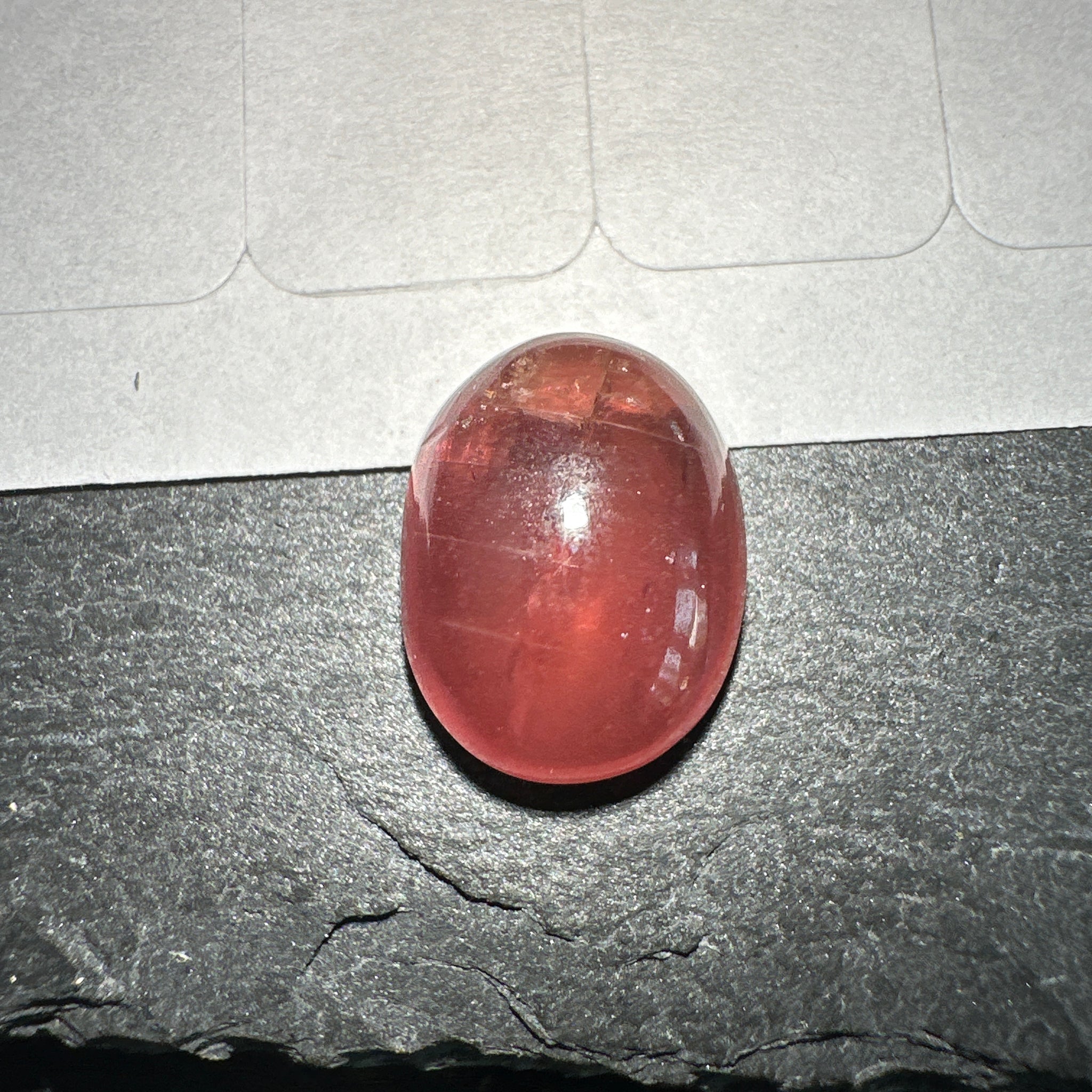 Padparadscha Sapphire Cabochon, 6.57ct, Tanzania, UNTREATED UNHEATED. 11 x 8.2 x 5 mm, seems to have a colour shift