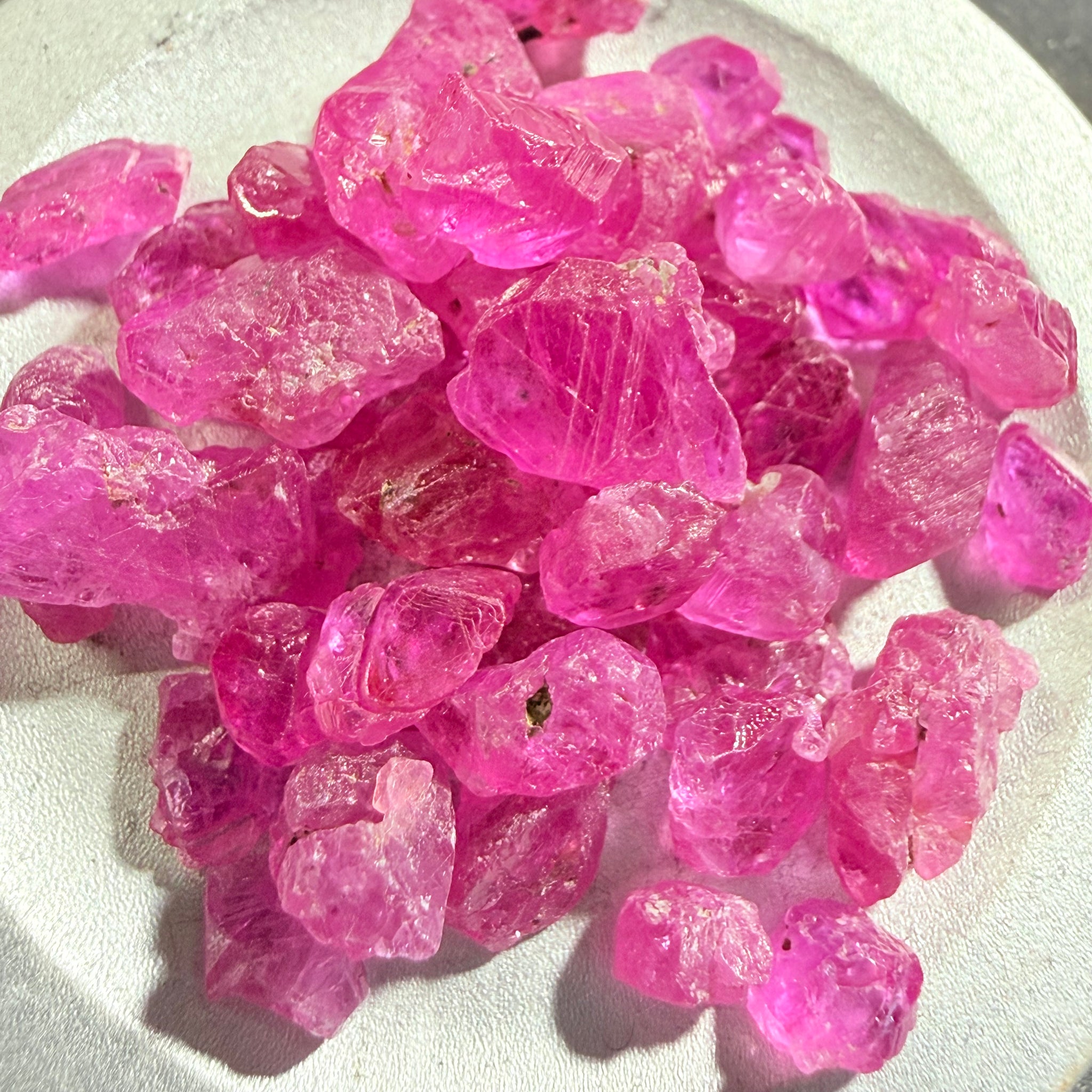 Sapphire Crystal Lot, 55.13ct, Tanzania, Untreated Unheated, 0.58ct-2.32ct, use in jewellery as is, beautiful crystals and very neon vibrant pink red!