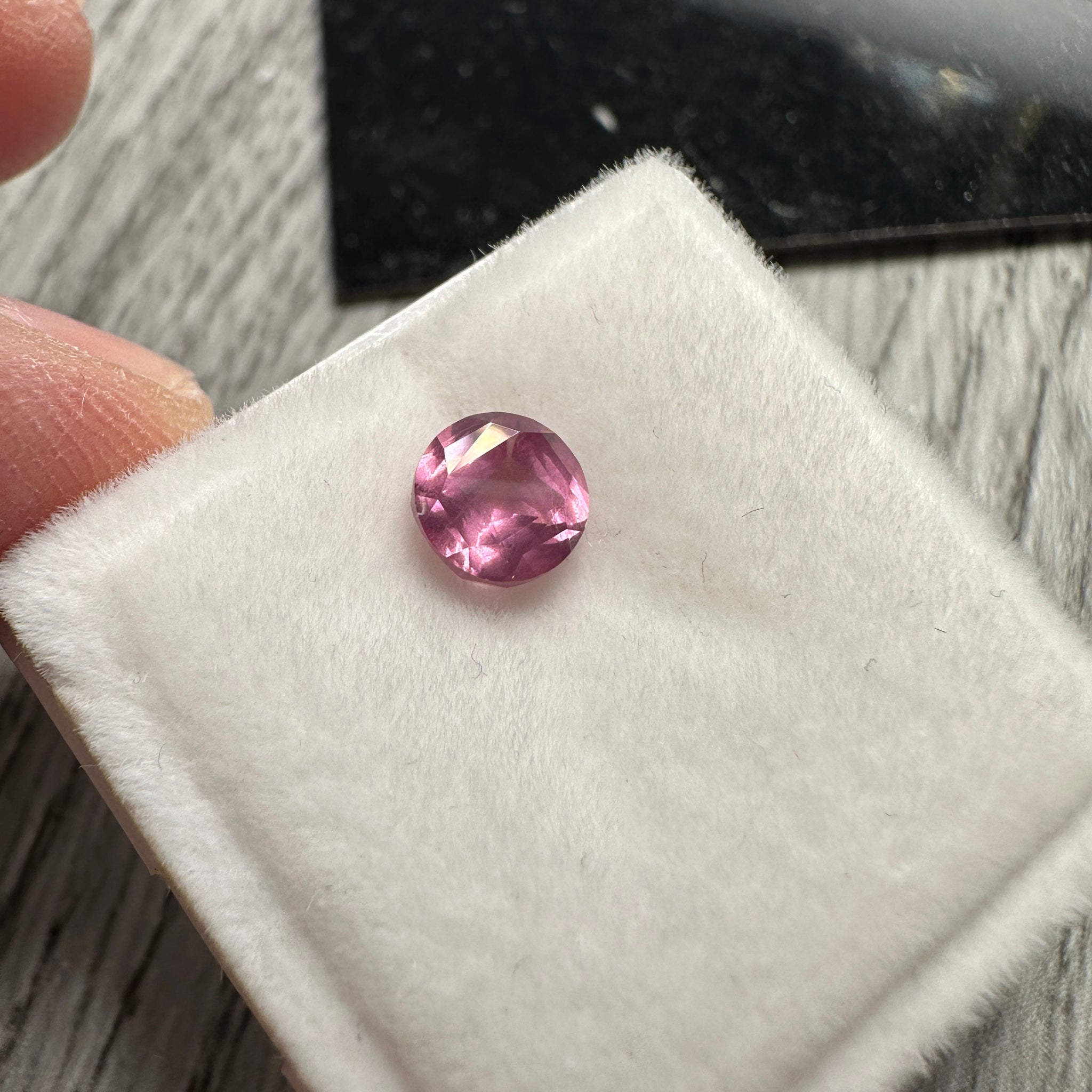 Spinel, 0.80ct, Tanzania, Untreated Unheated