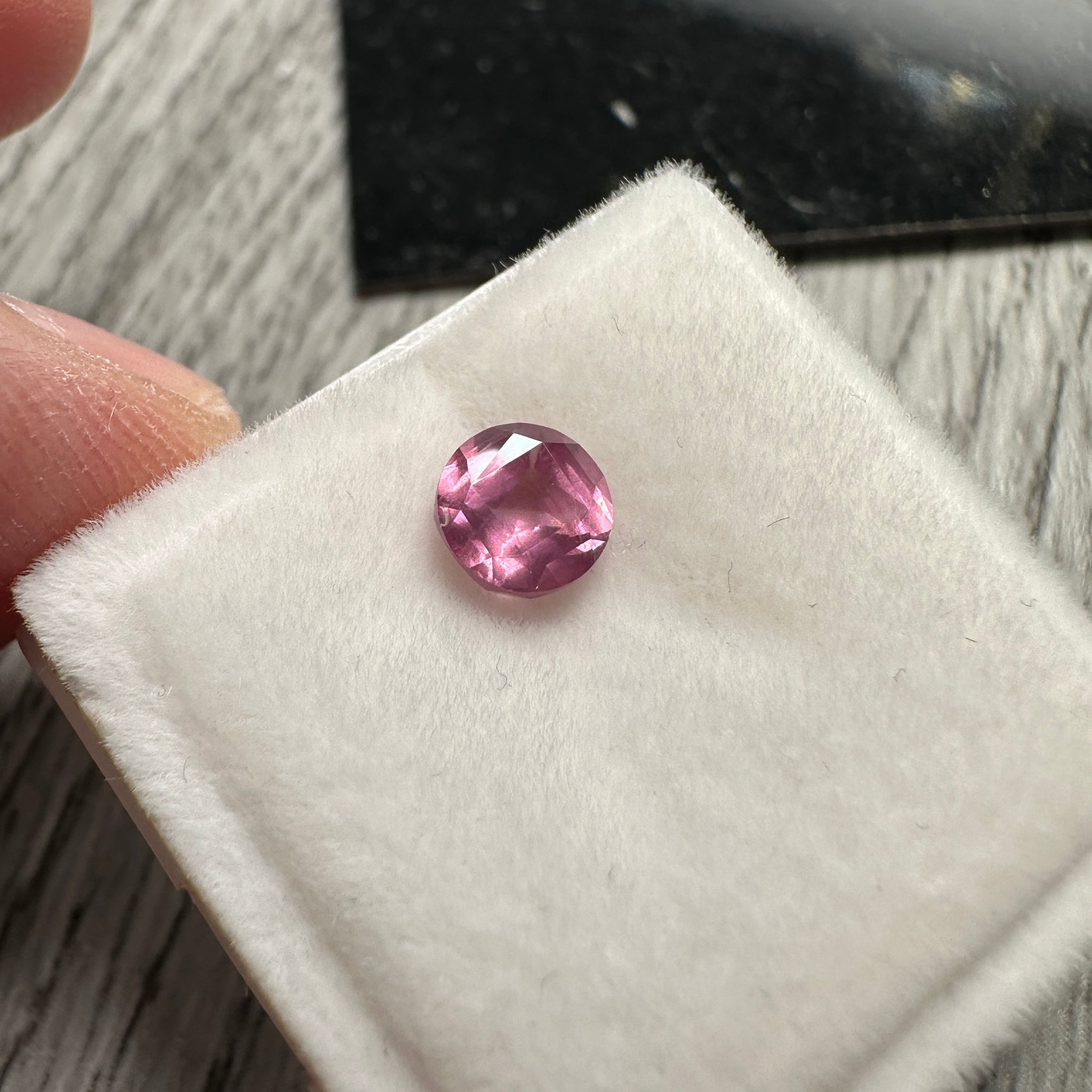 Spinel, 0.80ct, Tanzania, Untreated Unheated