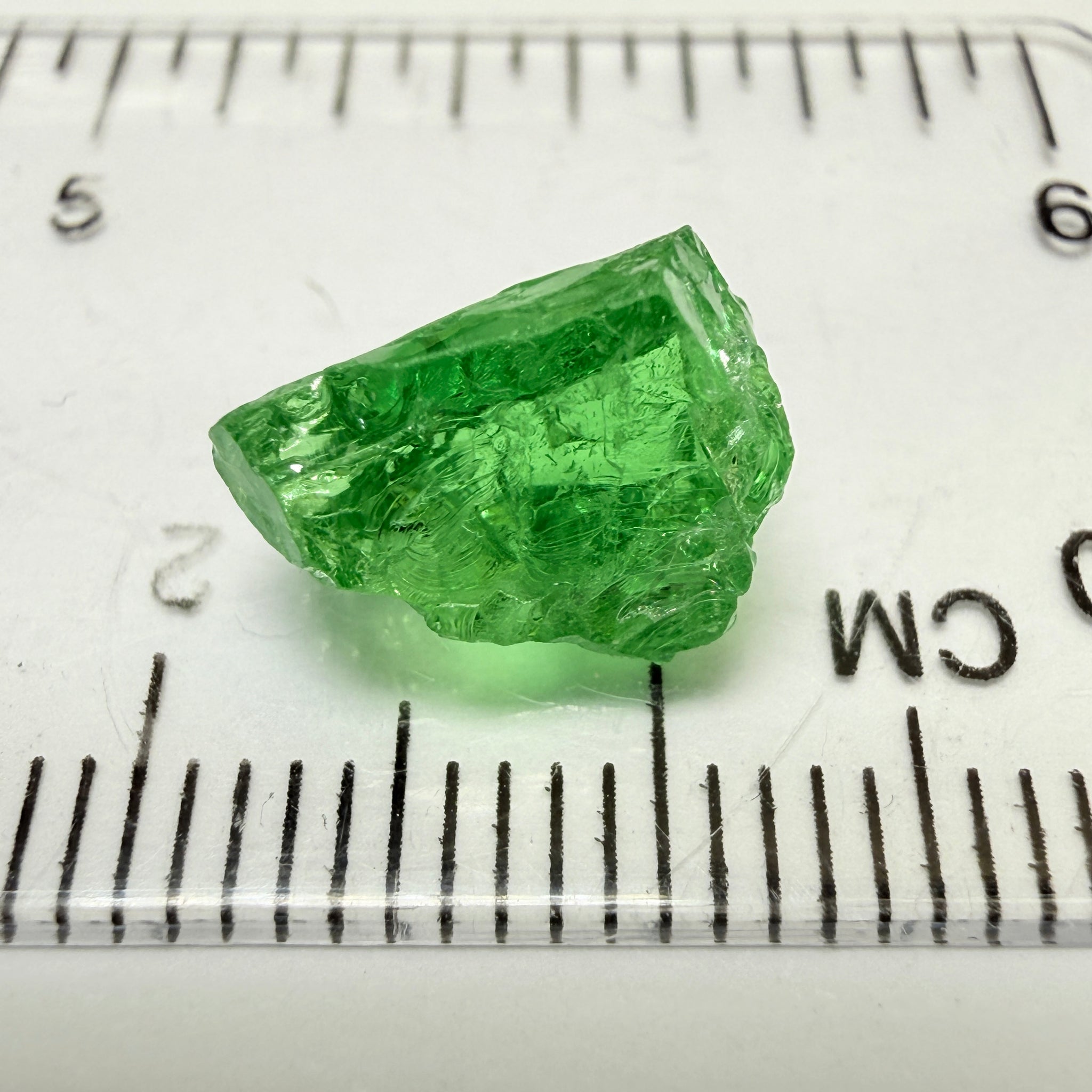 Tsavorite Garnet, 4.20ct, Tanzania, Untreated Unheated, heavy veils