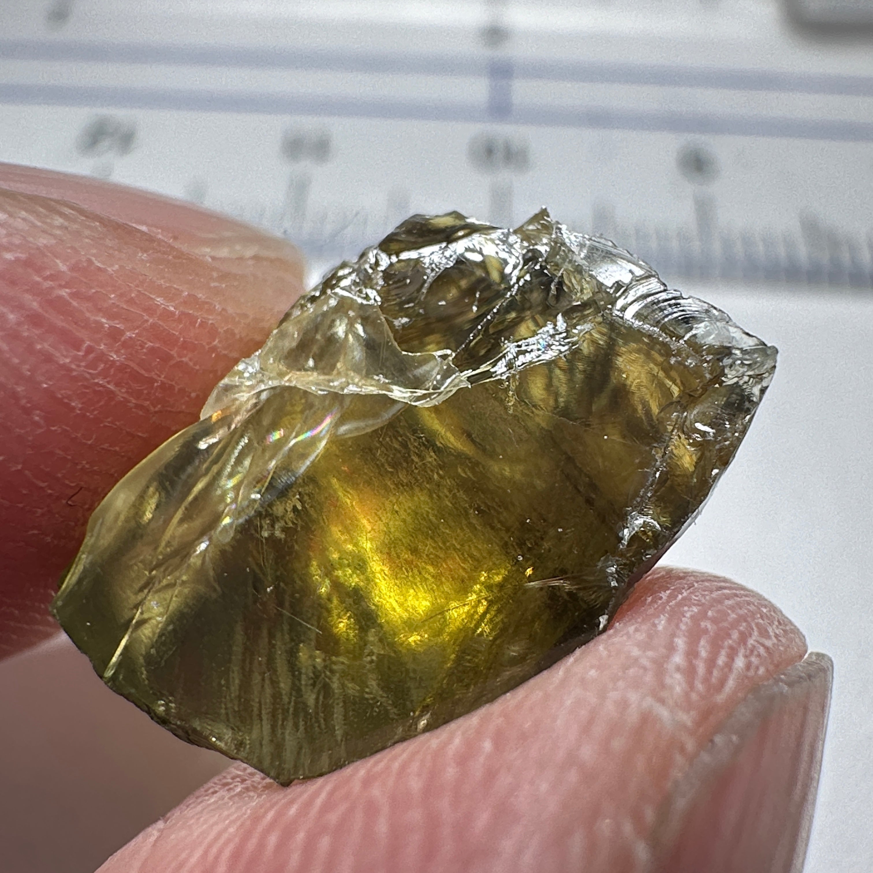 10.16ct Sphene, Mondo, Tanzania, Untreated Unheated, issues that need to be removed on faceting