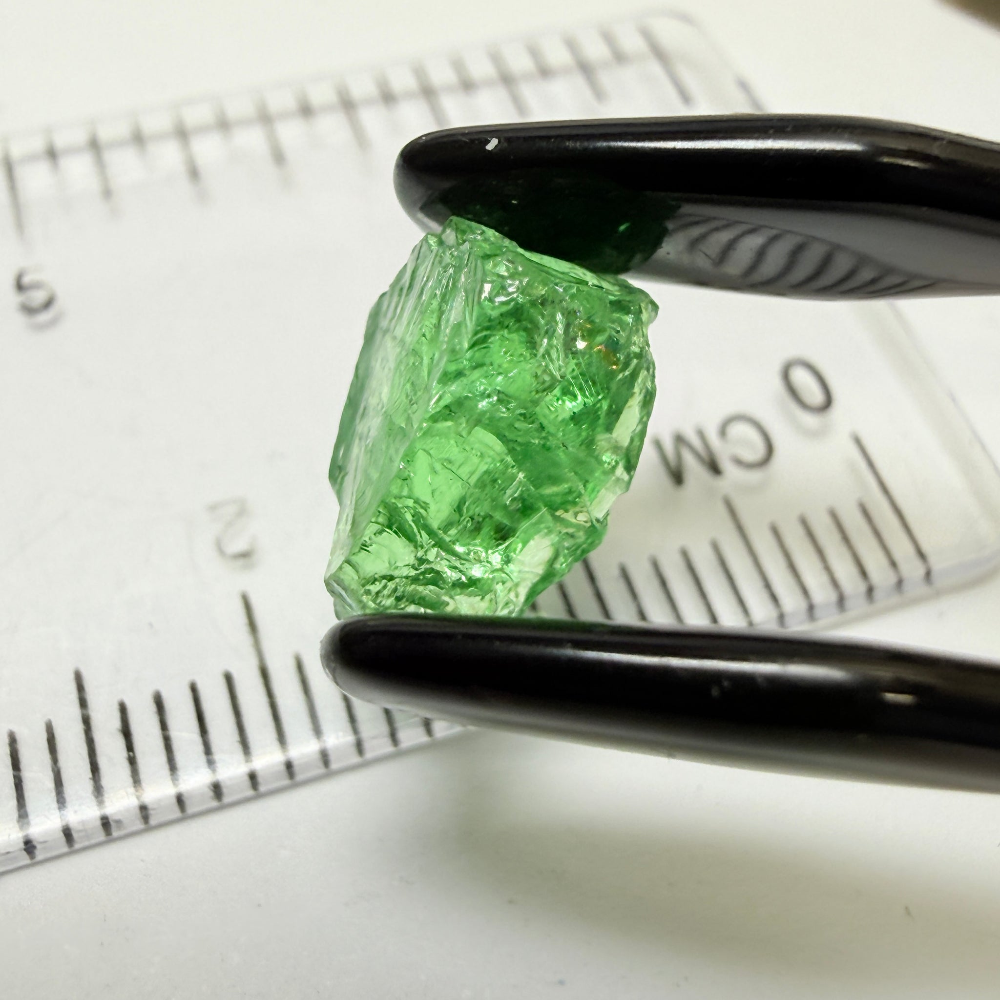Tsavorite Garnet, 4.20ct, Tanzania, Untreated Unheated, heavy veils