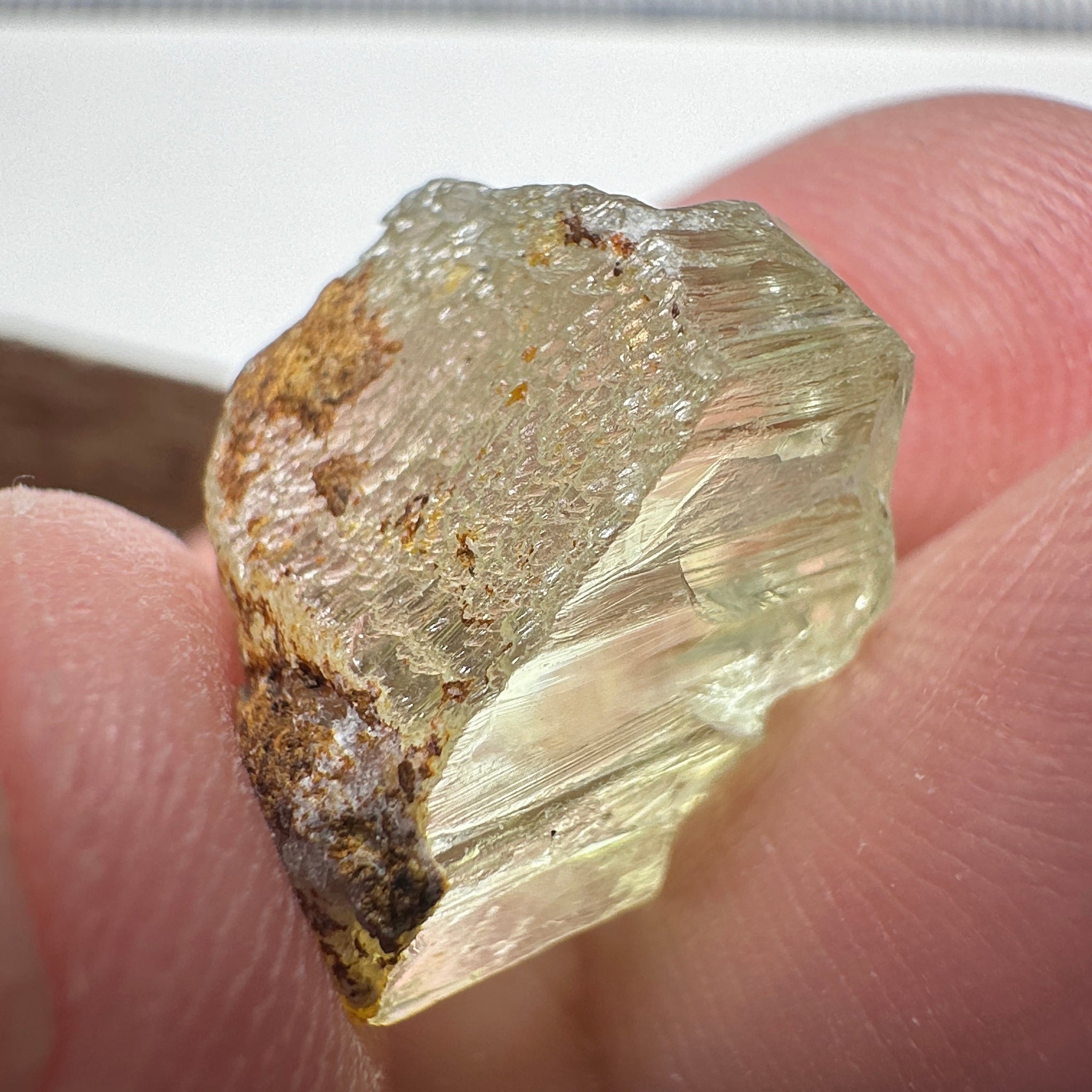 Tremolite Crystal, 13.66ct, Merelani, Tanzania, Untreated Unheated. Crack inside, the rest is vvs-if, see pic. Beautiful soft lime green colour