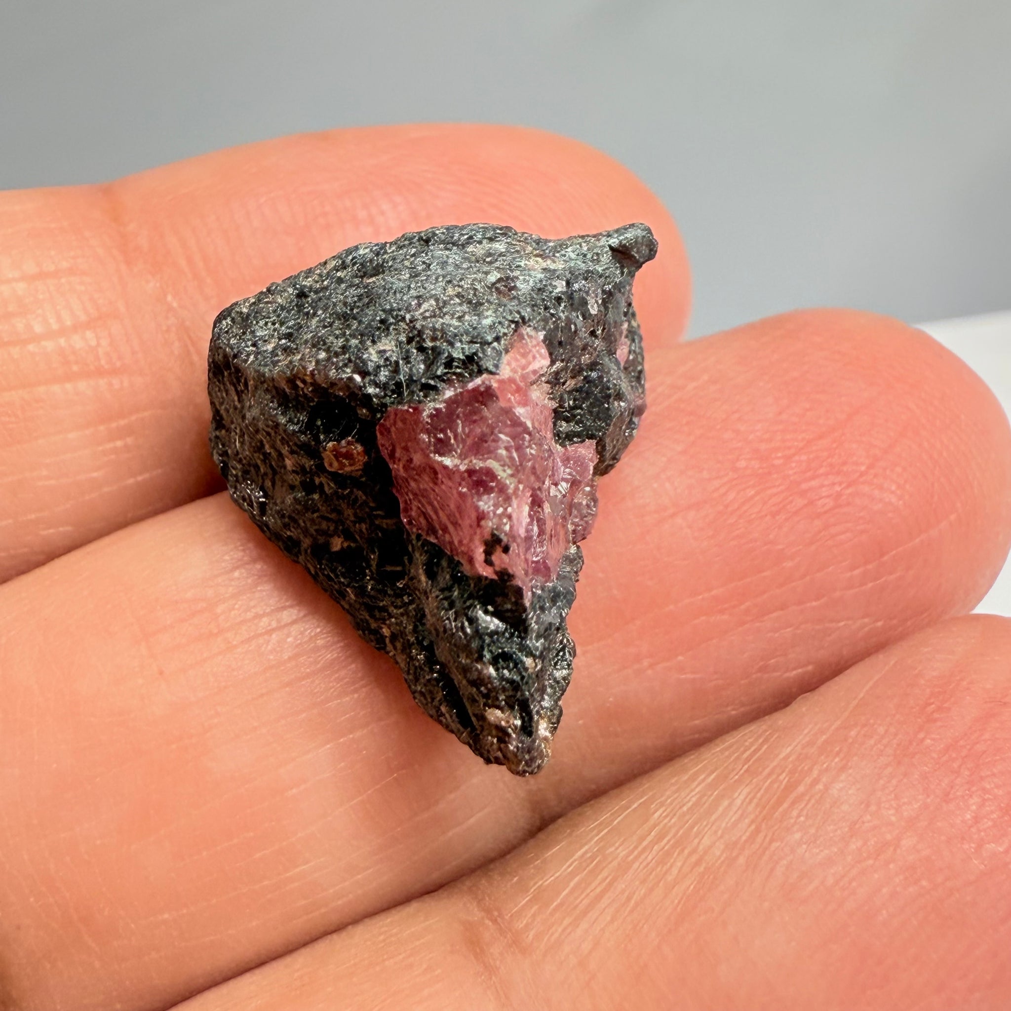 Winza Sapphire Crystal, 29.54ct, Winza, Tanzania, Untreated Unheated