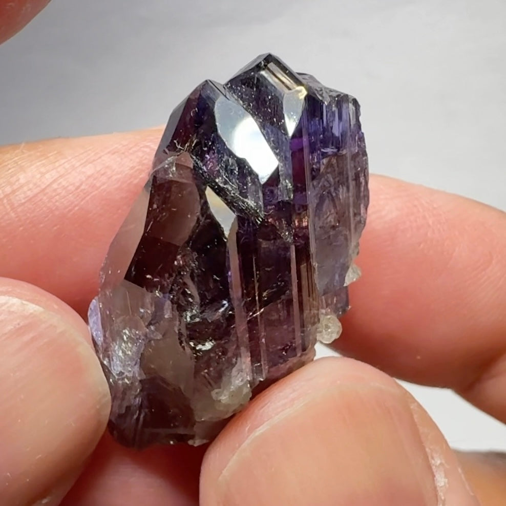 Tanzanite Crystal, 78.95ct / 15.772gm, from Merelani, Tanzania.  Untreated Unheated, Size: 32.2 × 18.5 × 17.2 mm.