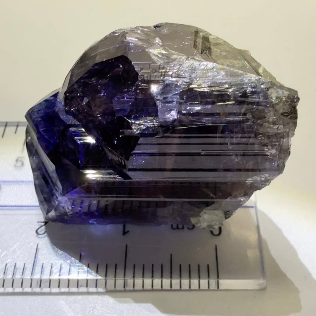 Tanzanite Crystal, 78.95ct / 15.772gm, from Merelani, Tanzania.  Untreated Unheated, Size: 32.2 × 18.5 × 17.2 mm.