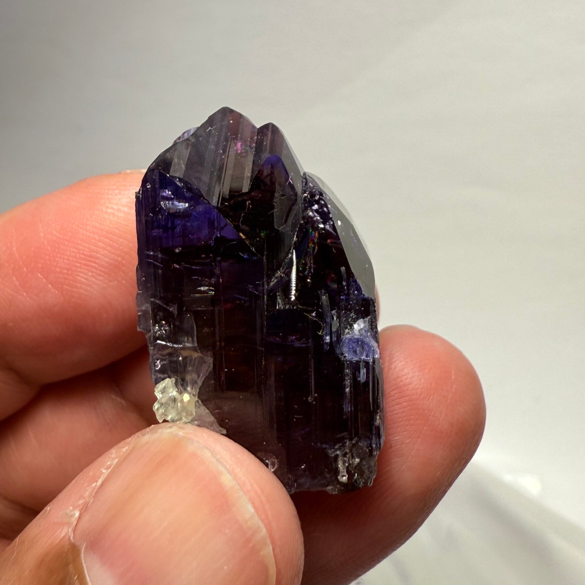 Tanzanite Crystal, 78.95ct / 15.772gm, from Merelani, Tanzania.  Untreated Unheated, Size: 32.2 × 18.5 × 17.2 mm.
