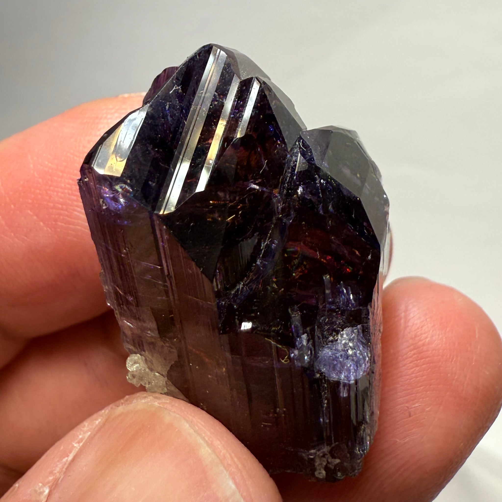 Tanzanite Crystal, 78.95ct / 15.772gm, from Merelani, Tanzania.  Untreated Unheated, Size: 32.2 × 18.5 × 17.2 mm.