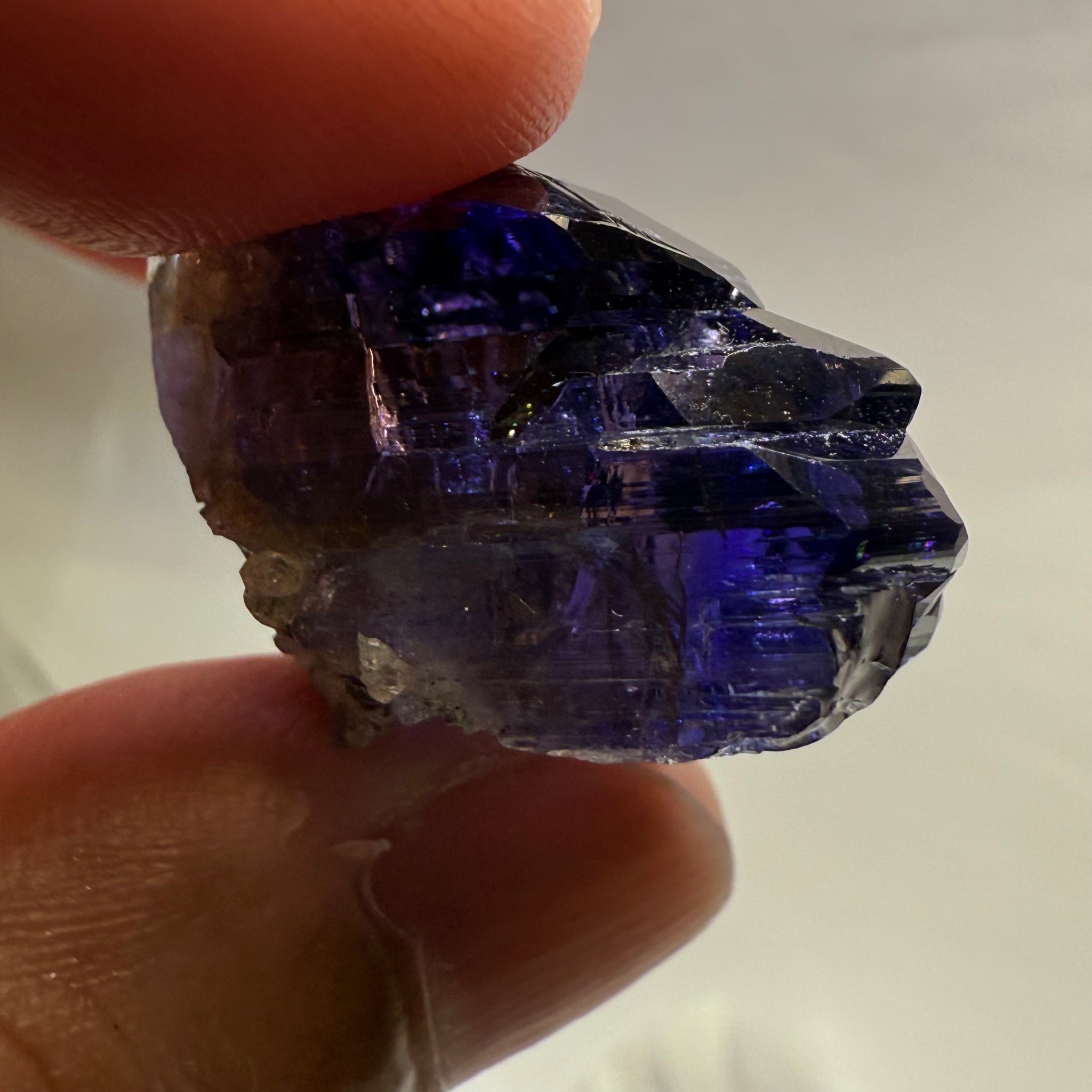 Tanzanite Crystal, 78.95ct / 15.772gm, from Merelani, Tanzania.  Untreated Unheated, Size: 32.2 × 18.5 × 17.2 mm.
