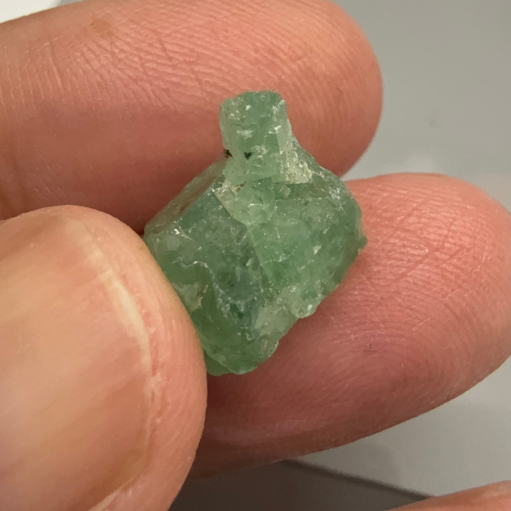 Emerald Crystal, 9.59ct, Tanzania, Untreated Unheated, specimen grade