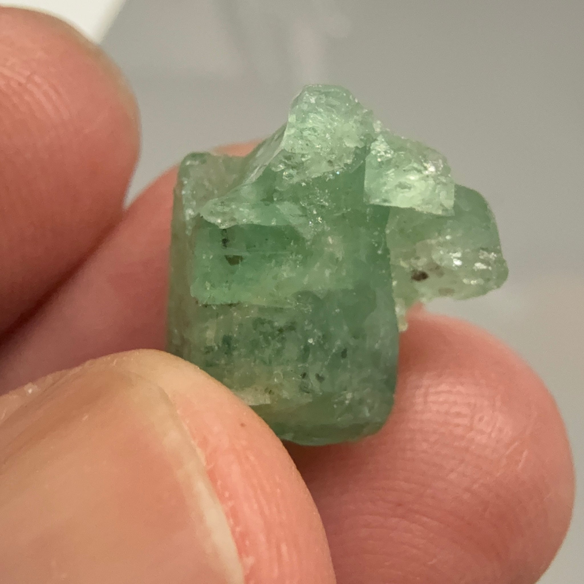 Emerald Crystal, 9.59ct, Tanzania, Untreated Unheated, specimen grade