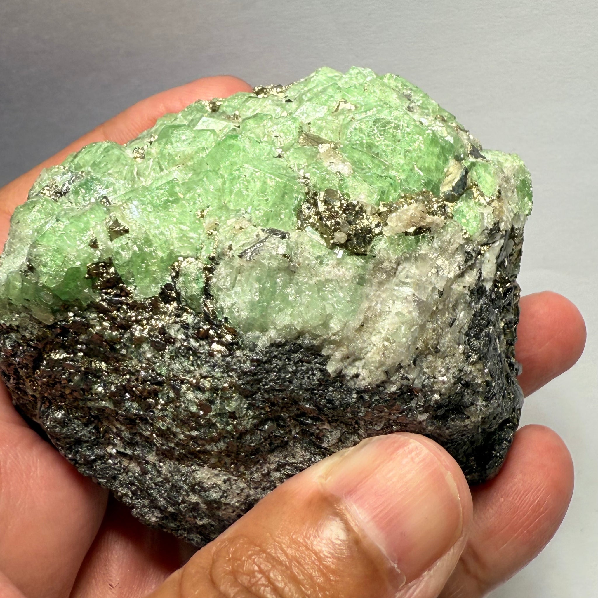 Tsavorite Crystal, almost half a kilo, 428.00gm / 2140.00ct, Merelani, Tanzania, Unheated Untreated