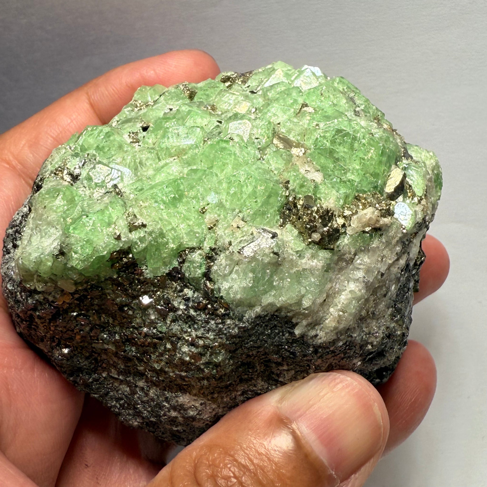 Tsavorite Crystal, almost half a kilo, 428.00gm / 2140.00ct, Merelani, Tanzania, Unheated Untreated