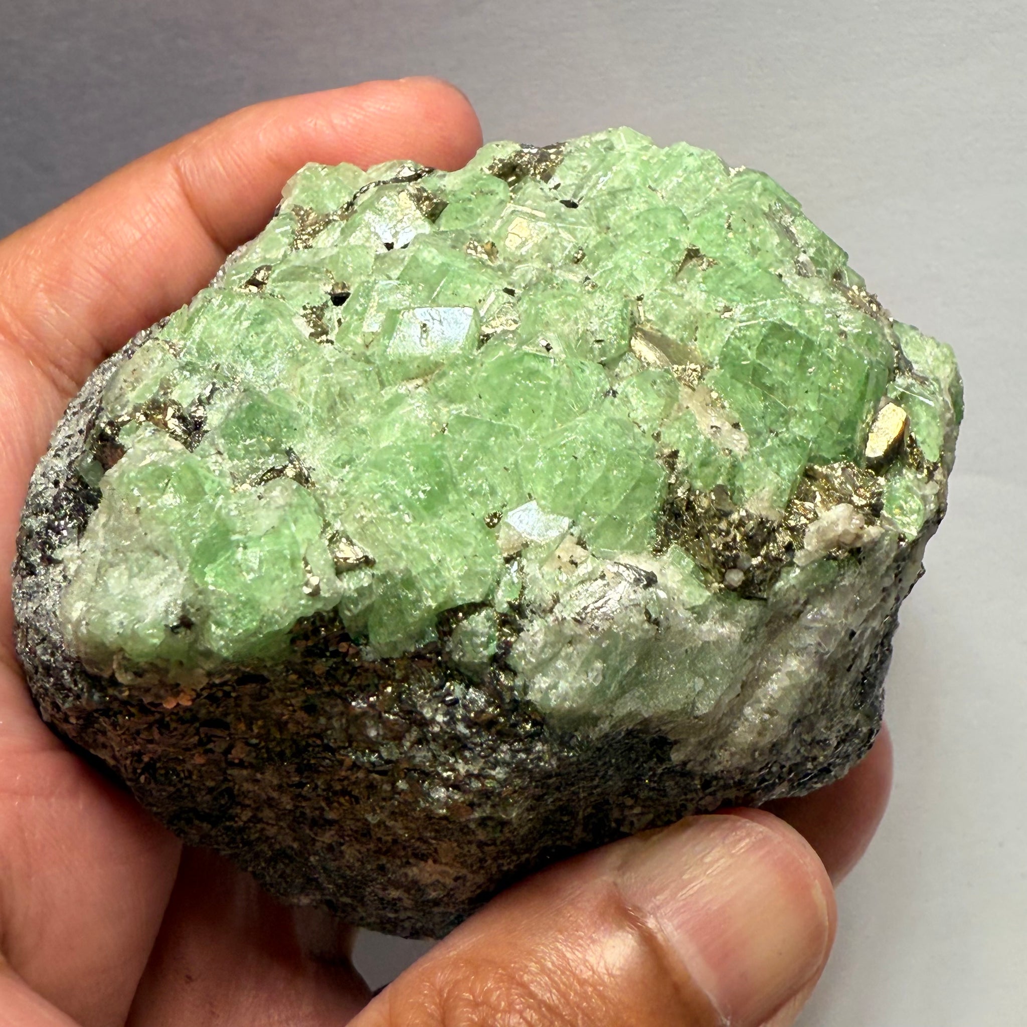 Tsavorite Crystal, almost half a kilo, 428.00gm / 2140.00ct, Merelani, Tanzania, Unheated Untreated