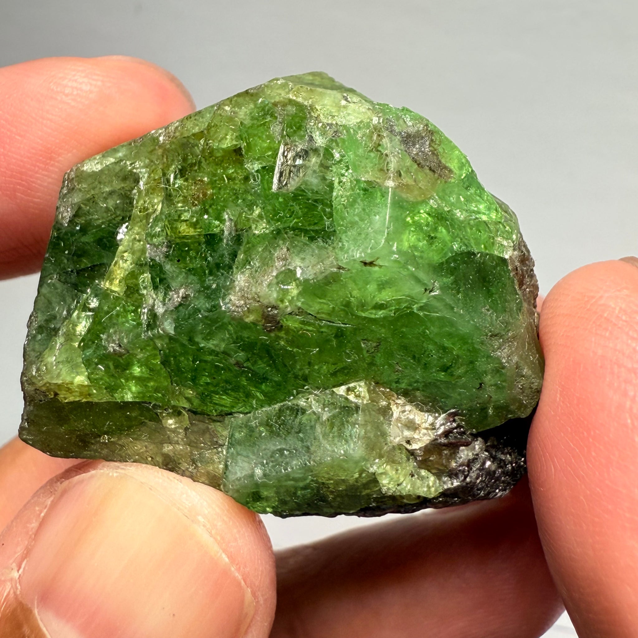 Tsavorite Crystal, 38.00gm / 190.00ct, Merelani, Tanzania, Unheated Untreated