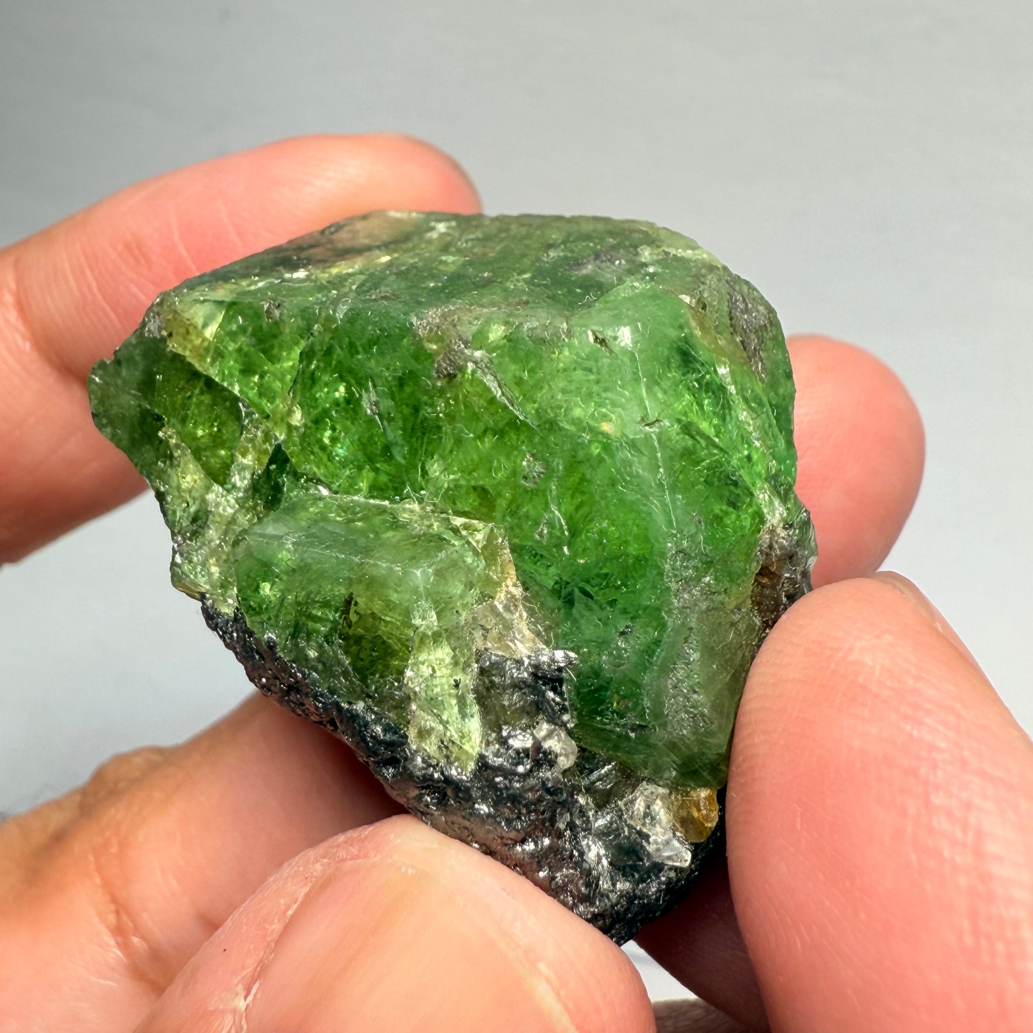 Tsavorite Crystal, 38.00gm / 190.00ct, Merelani, Tanzania, Unheated Untreated