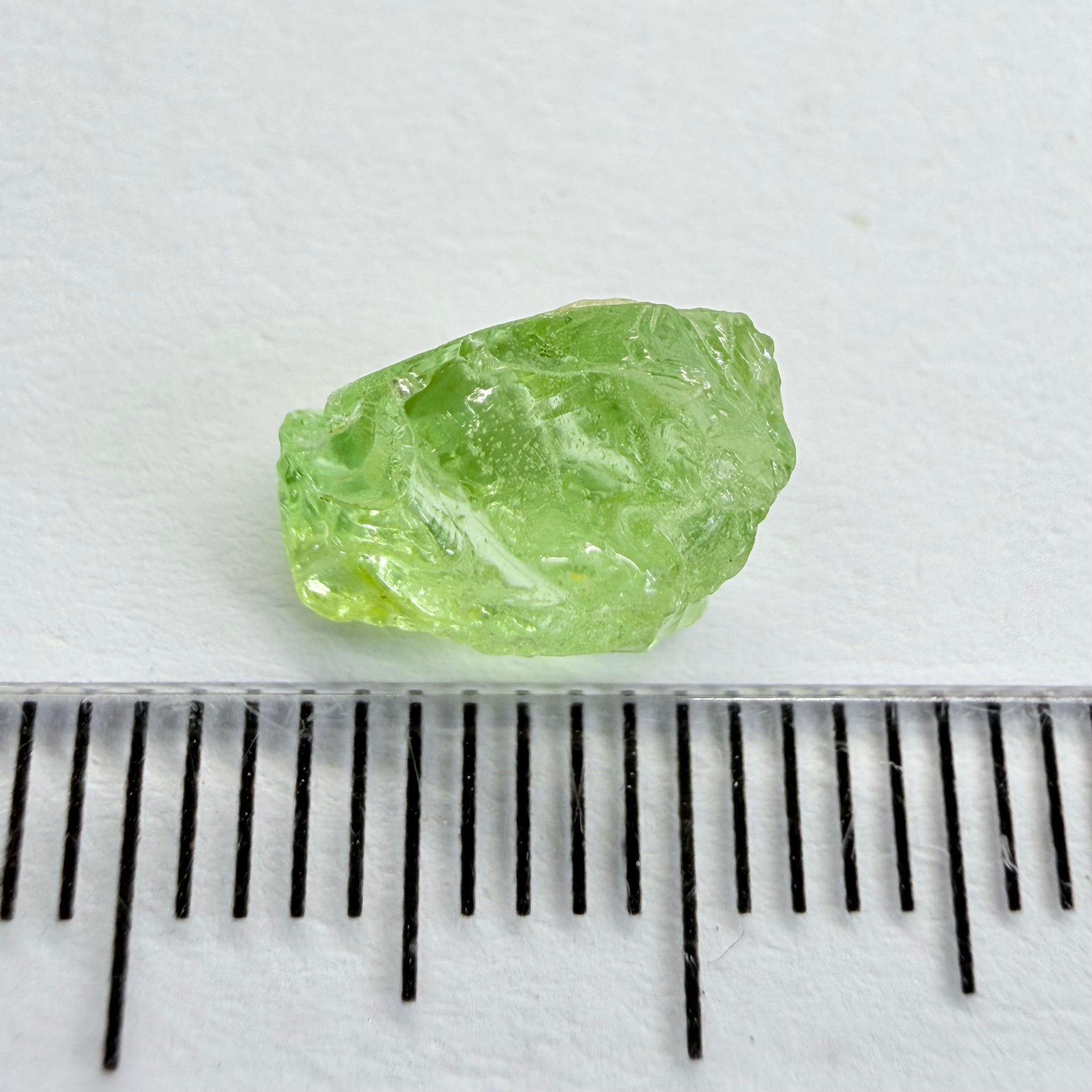 Tsavorite Garnet, 2.89ct, Kenya, Untreated Unheated, vs-vvs, light apple green