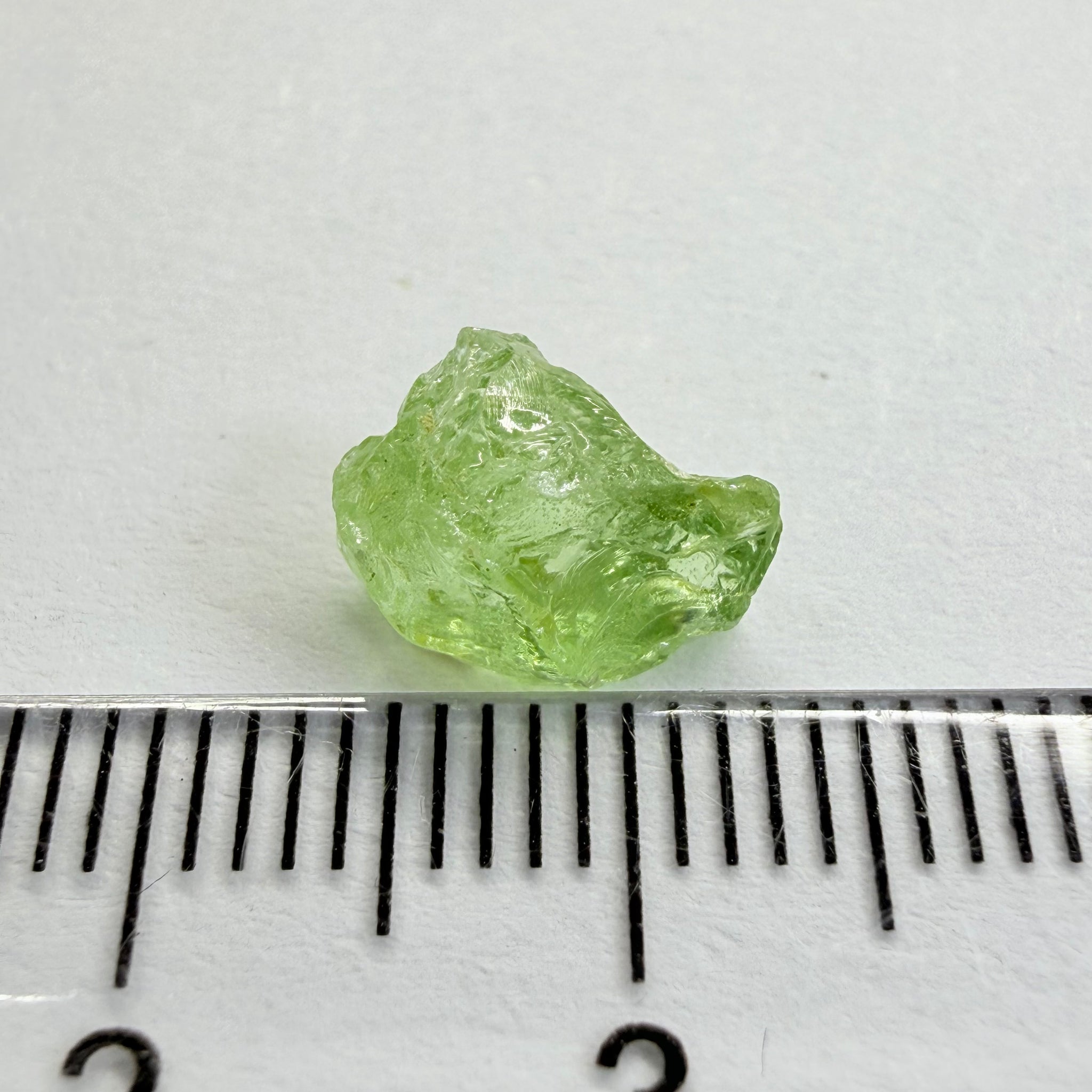 Tsavorite Garnet, 2.89ct, Kenya, Untreated Unheated, vs-vvs, light apple green