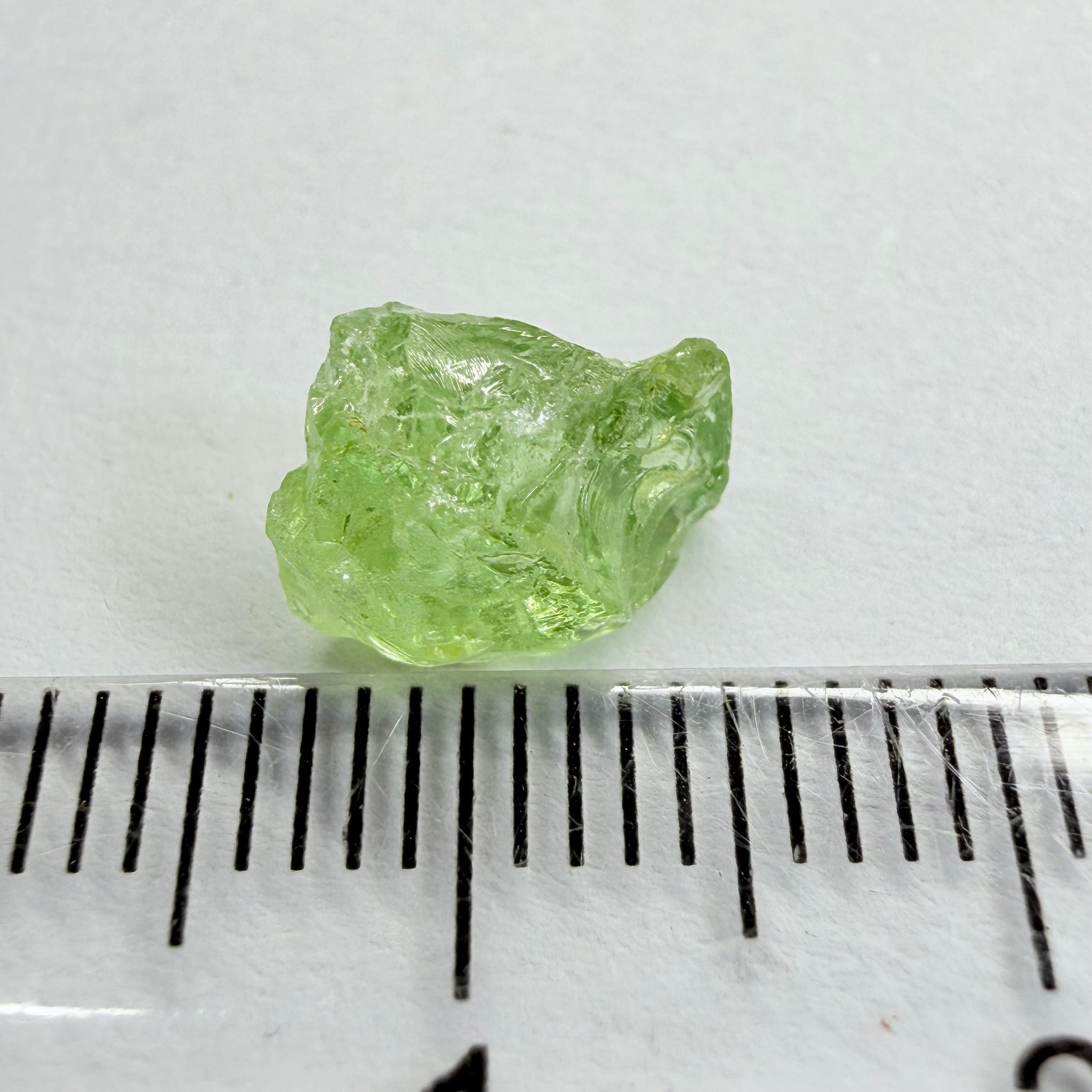 Tsavorite Garnet, 2.89ct, Kenya, Untreated Unheated, vs-vvs, light apple green
