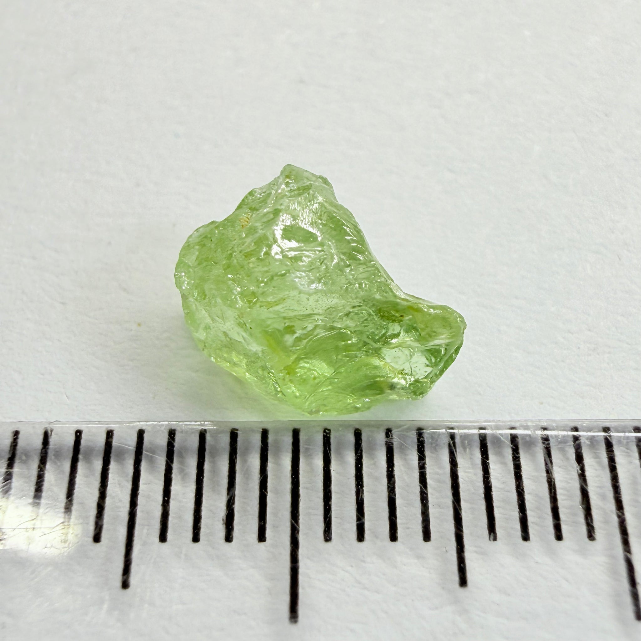 Tsavorite Garnet, 2.89ct, Kenya, Untreated Unheated, vs-vvs, light apple green