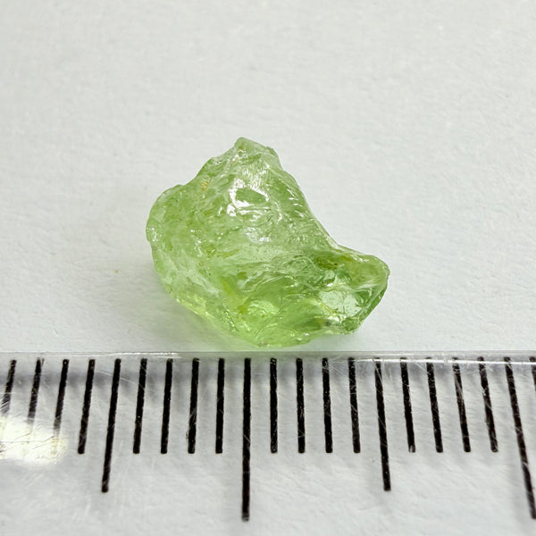 Tsavorite Garnet, 2.89ct, Kenya, Untreated Unheated, vs-vvs, light apple green