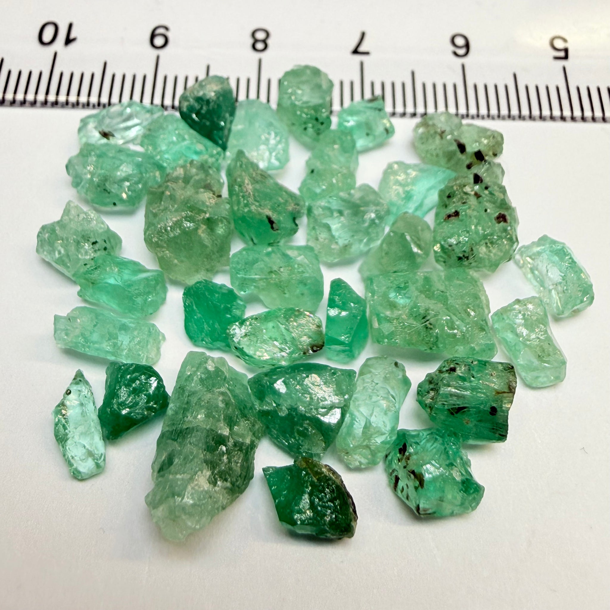 Emerald Crystal Lot, 41.94ct, Tanzania, Untreated Unheated, no oil. Great for setting as is in jewellery&nbsp;