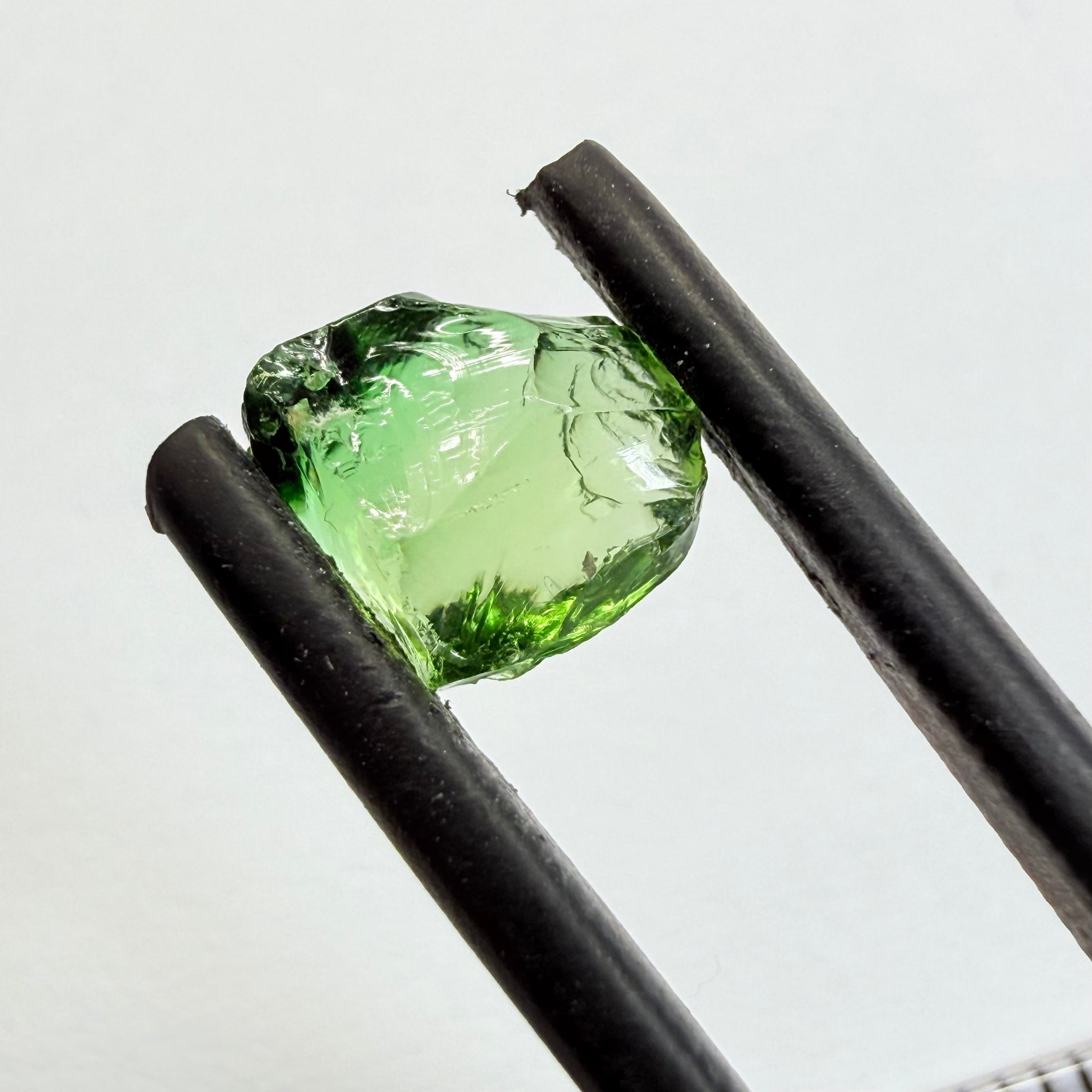 Chrome Tourmaline, yellowish tint with colour zoning, 1.84ct, Laletema, Tanzania, Untreated Unheated, vvs-if, slightly flattish shape