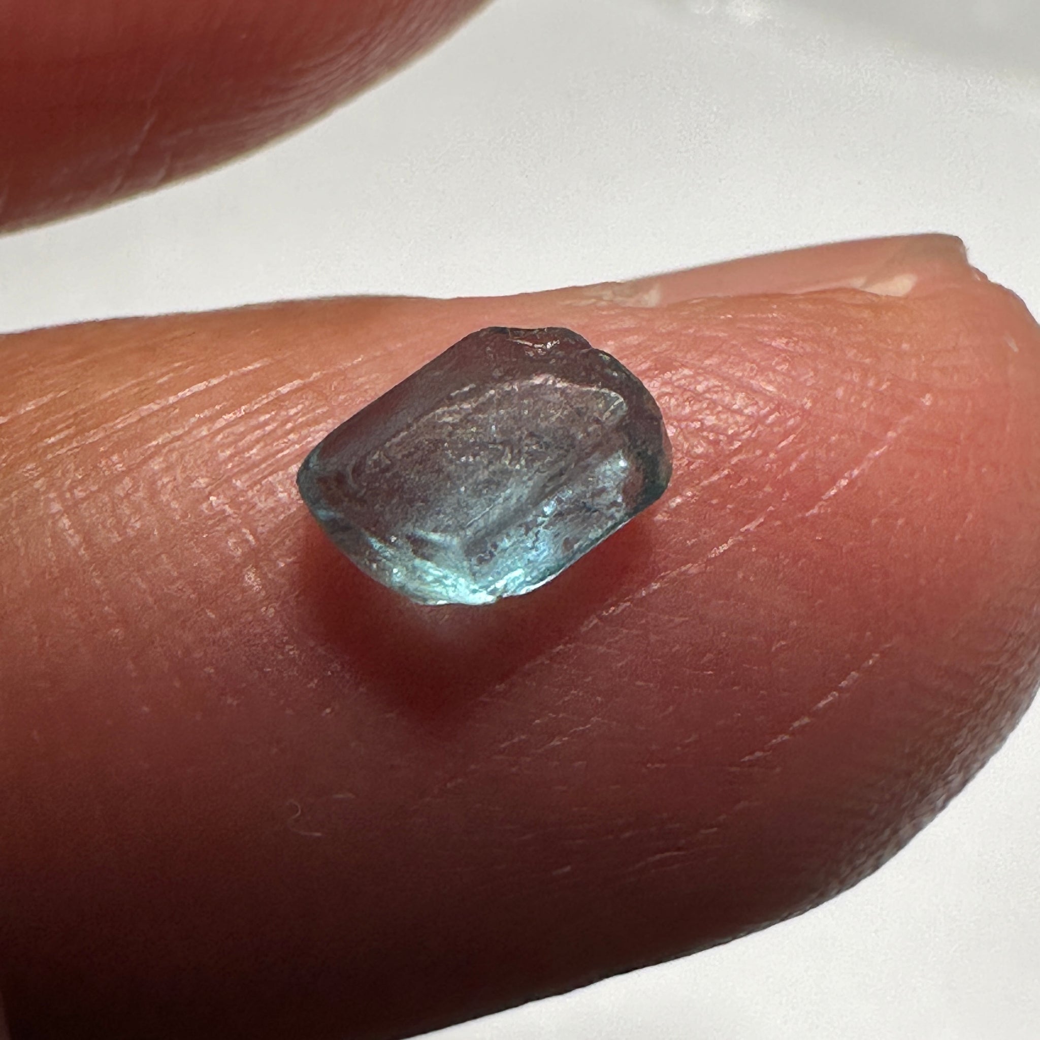 Blue Apatite Crystal, 0.86ct, Merelani, Tanzania, Untreated Unheated