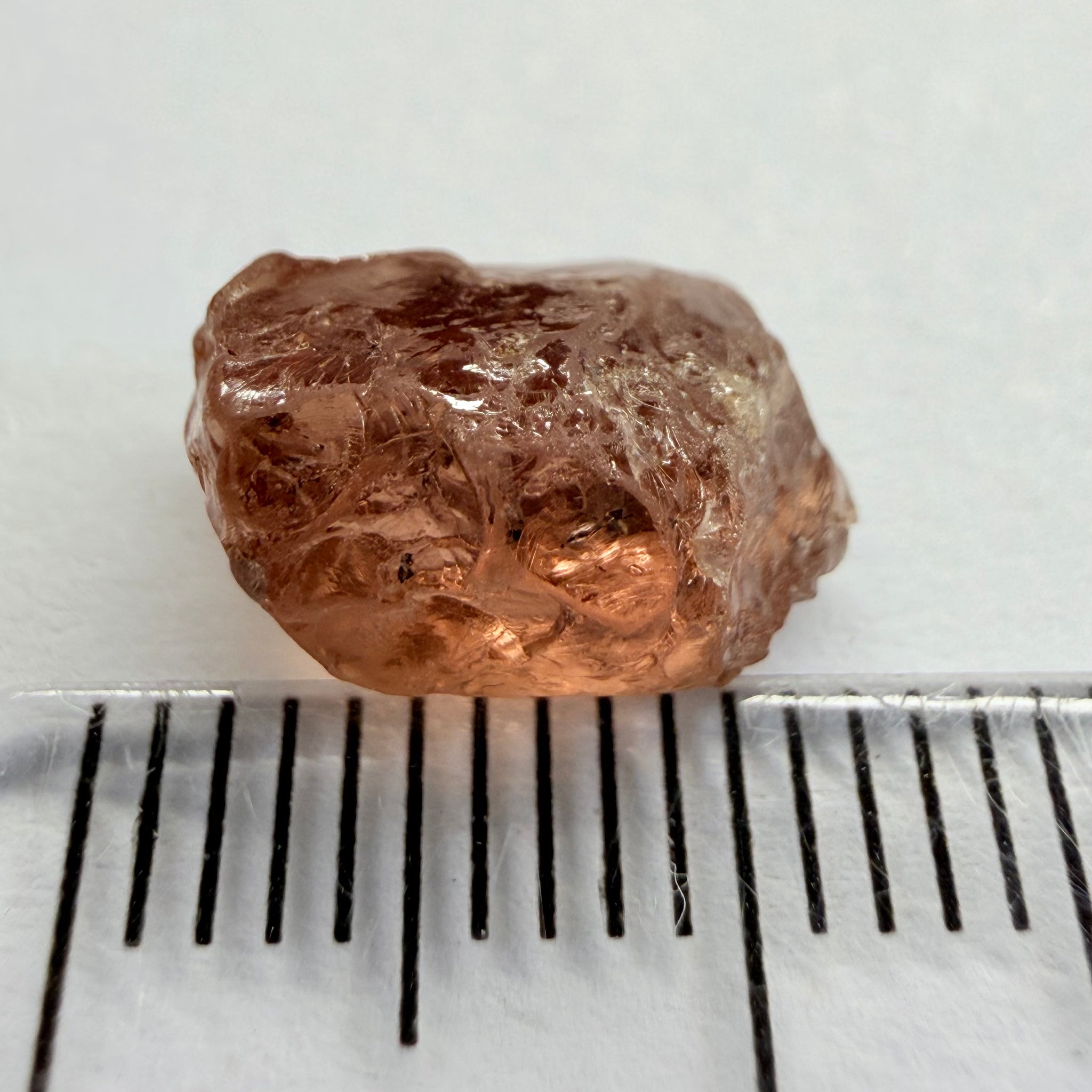 Champagne Malaya Garnet, 5.61ct, Tanzania, Untreated Unheated, spotty, colour shifting