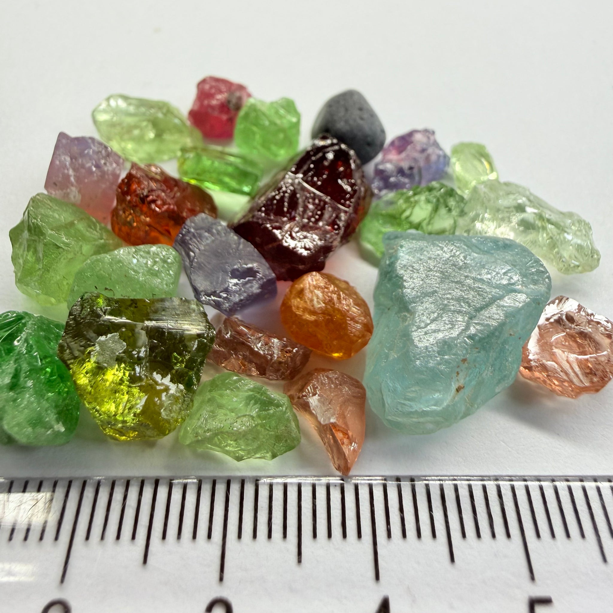 Mixed Lot, 92.53ct, Tanzania, Untreated Unheated, great for specimen collections or setting in jewellery as is, great for cabs too!