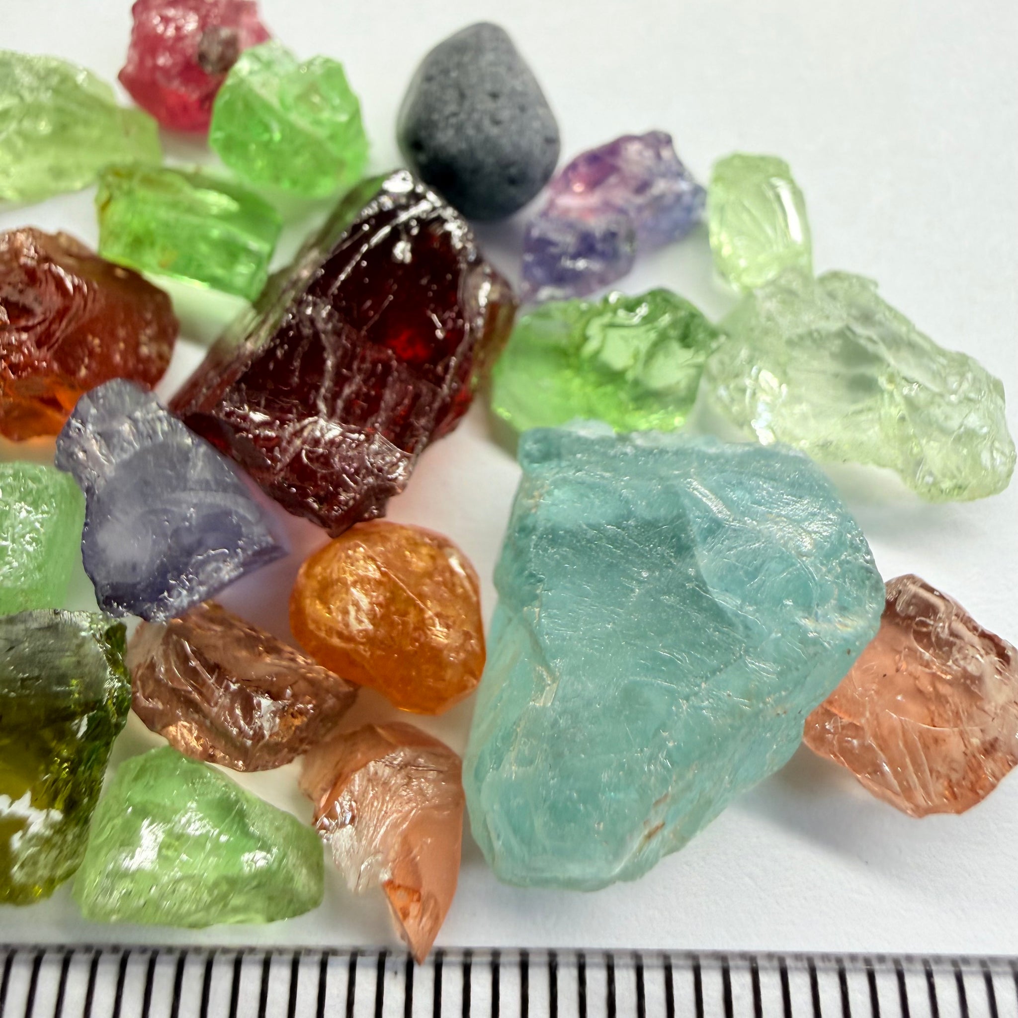 Mixed Lot, 92.53ct, Tanzania, Untreated Unheated, great for specimen collections or setting in jewellery as is, great for cabs too!
