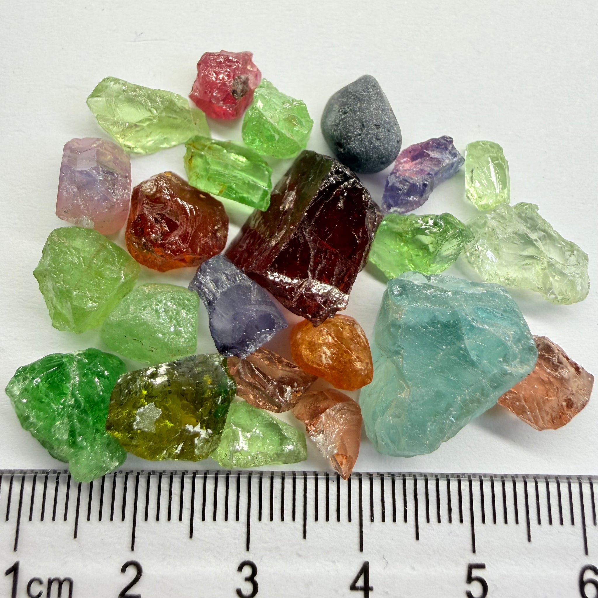 Mixed Lot, 92.53ct, Tanzania, Untreated Unheated, great for specimen collections or setting in jewellery as is, great for cabs too!