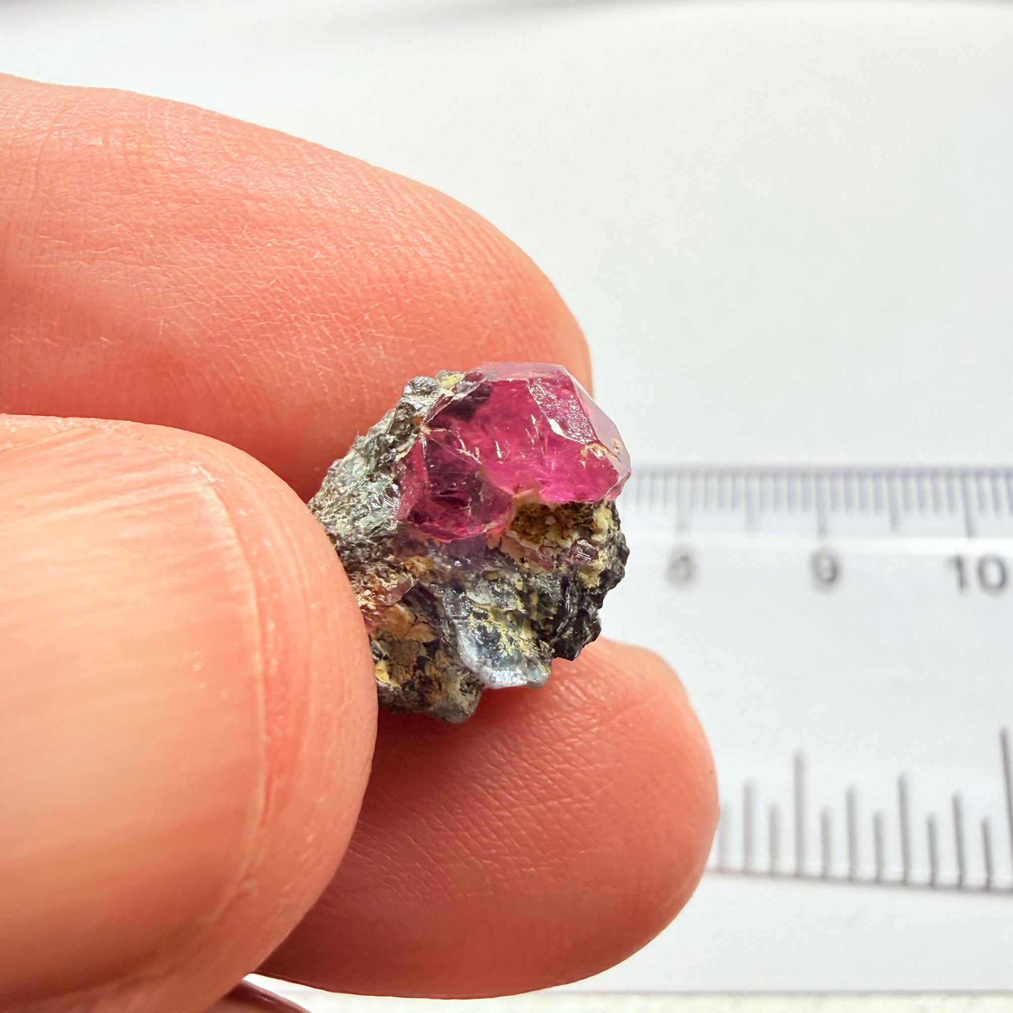 Winza Sapphire Crystal, 7.59ct, Winza, Tanzania, Untreated Unheated