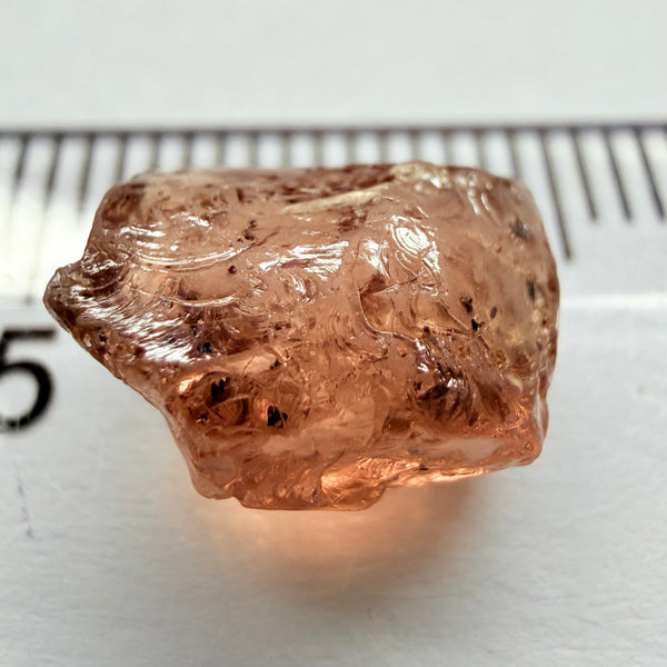 Champagne Malaya Garnet, 5.61ct, Tanzania, Untreated Unheated, spotty, colour shifting