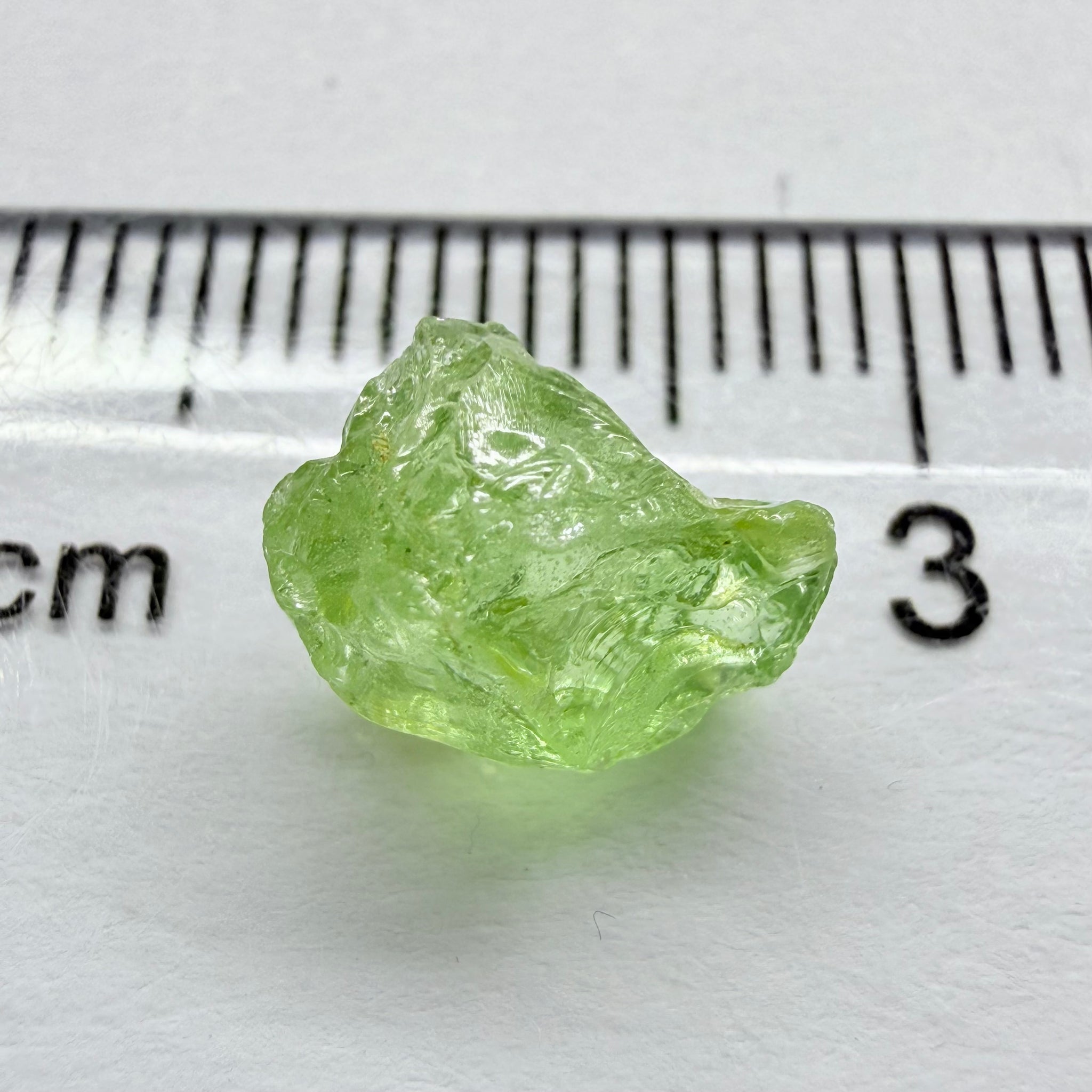 Tsavorite Garnet, 2.89ct, Kenya, Untreated Unheated, vs-vvs, light apple green