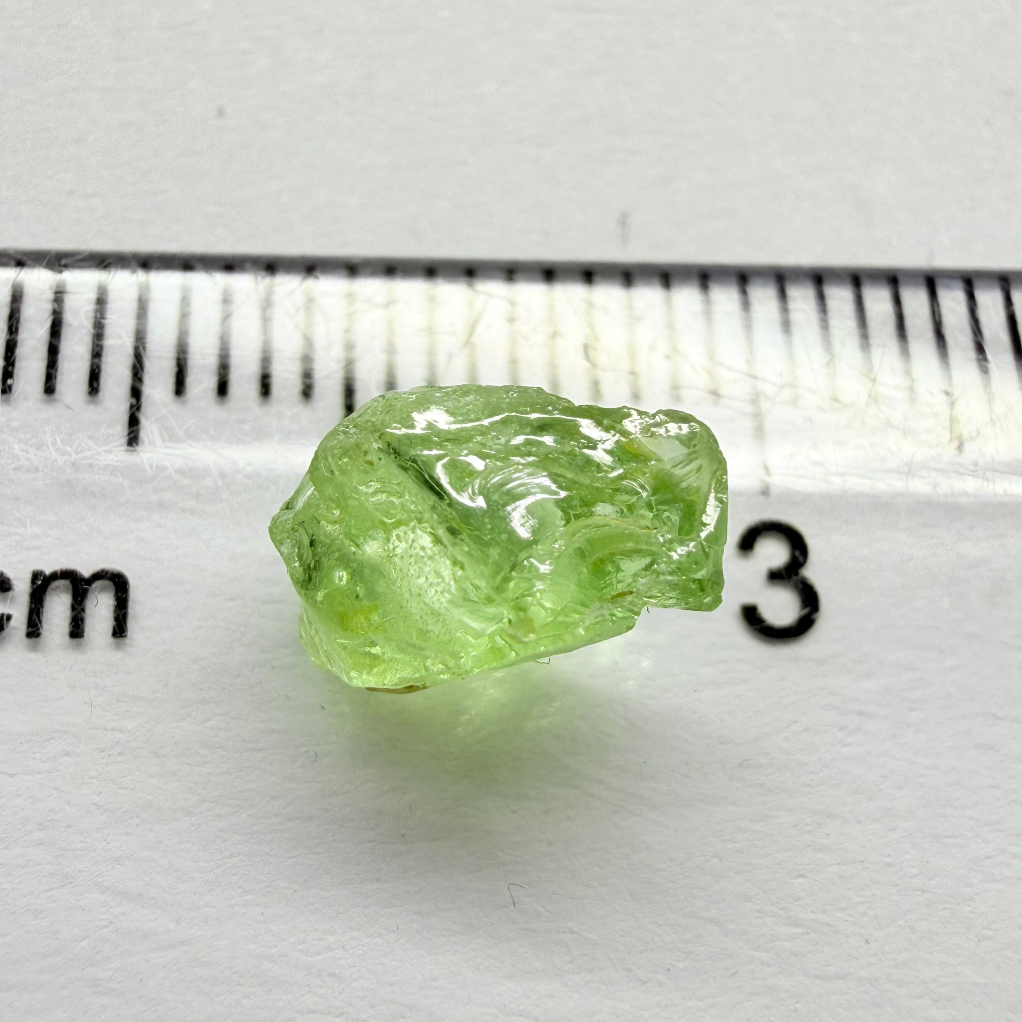 Tsavorite Garnet, 2.89ct, Kenya, Untreated Unheated, vs-vvs, light apple green