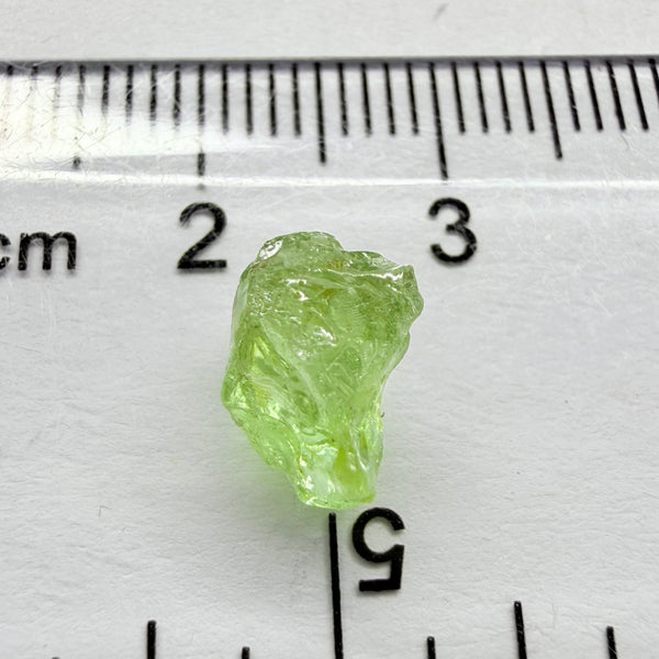 Tsavorite Garnet, 2.89ct, Kenya, Untreated Unheated, vs-vvs, light apple green