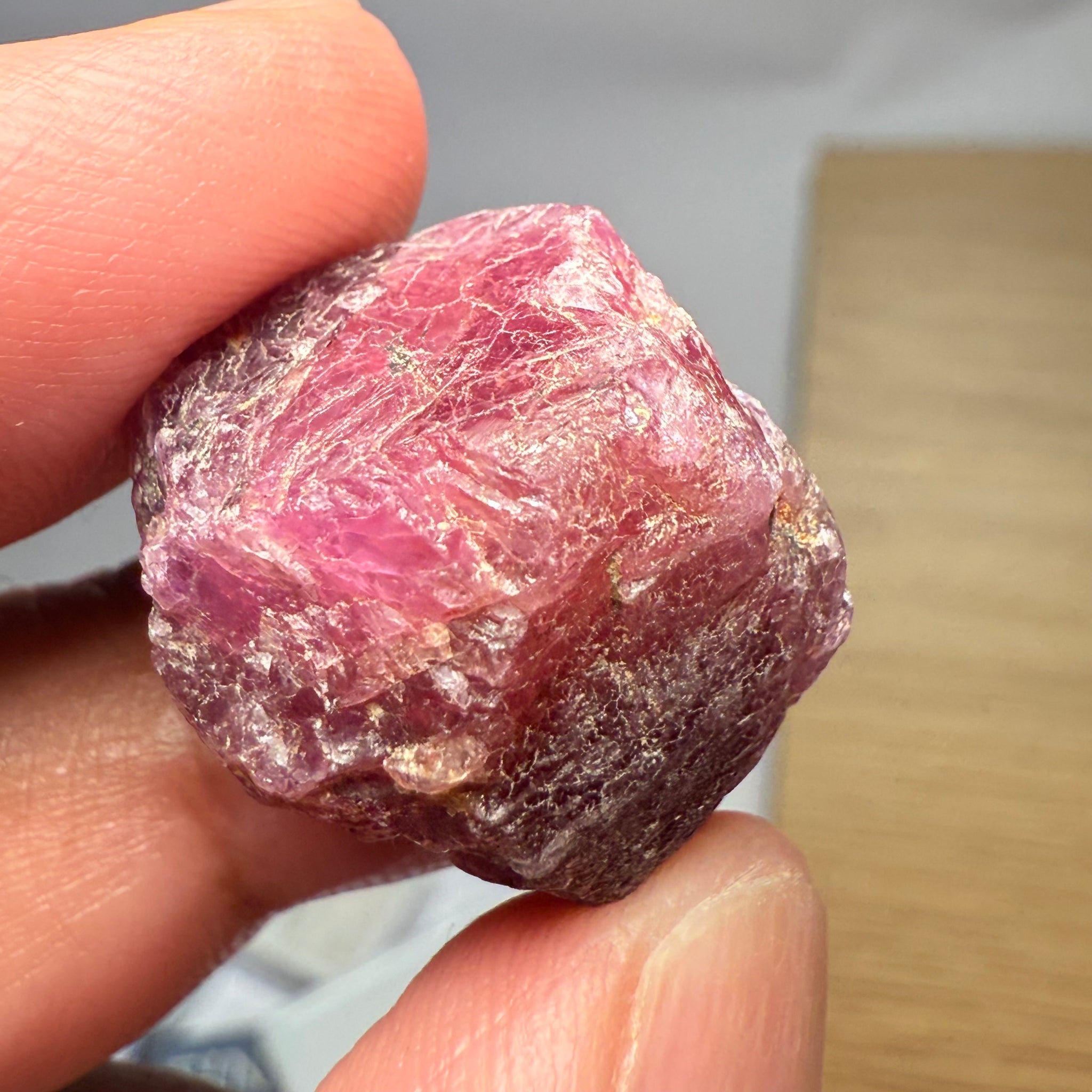 Ruby/Sapphire Crystal, Untreated Unheated, Tanzania, a dab of oil will remove the white dryness on the skin, Translucent, 63.88ct