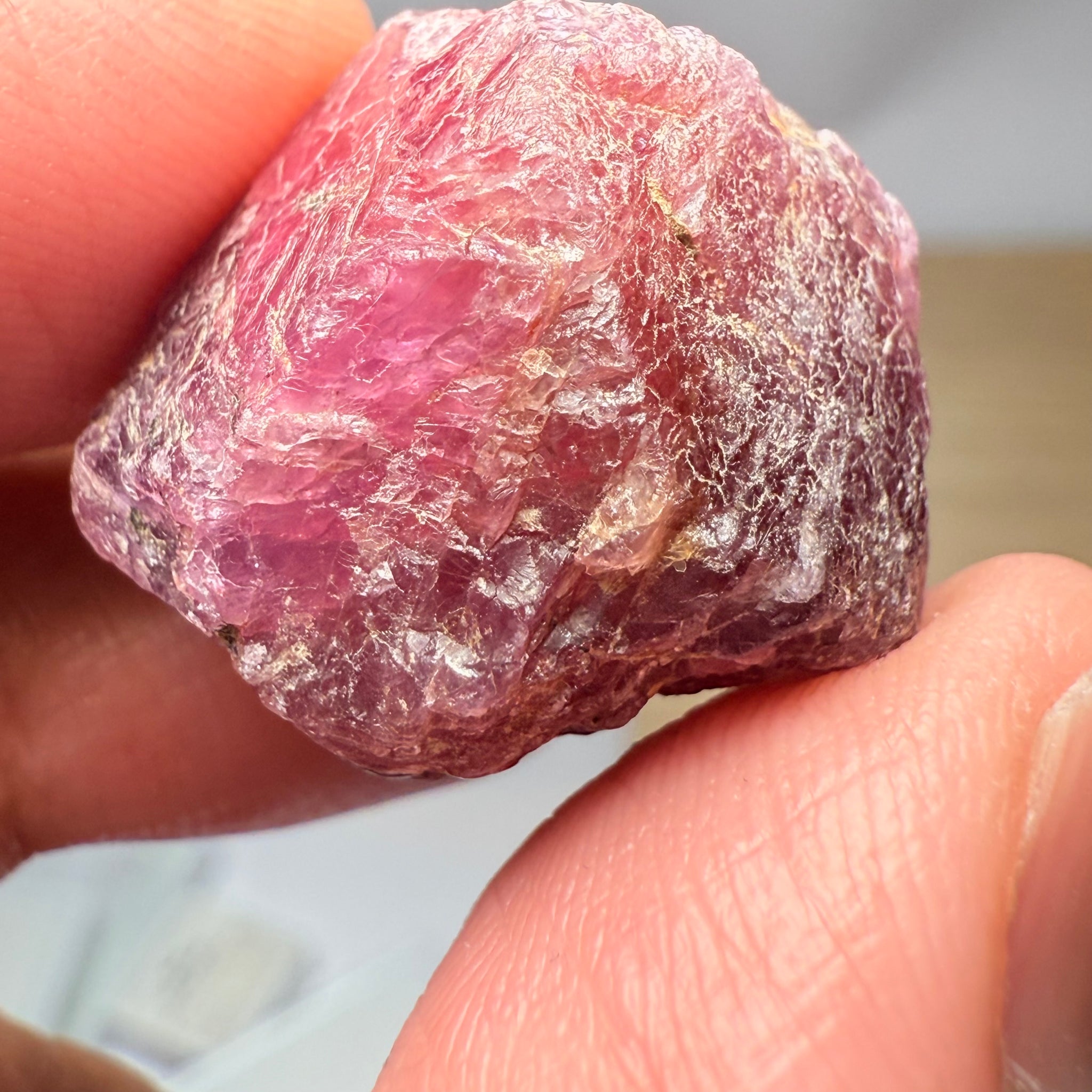 Ruby/Sapphire Crystal, Untreated Unheated, Tanzania, a dab of oil will remove the white dryness on the skin, Translucent, 63.88ct