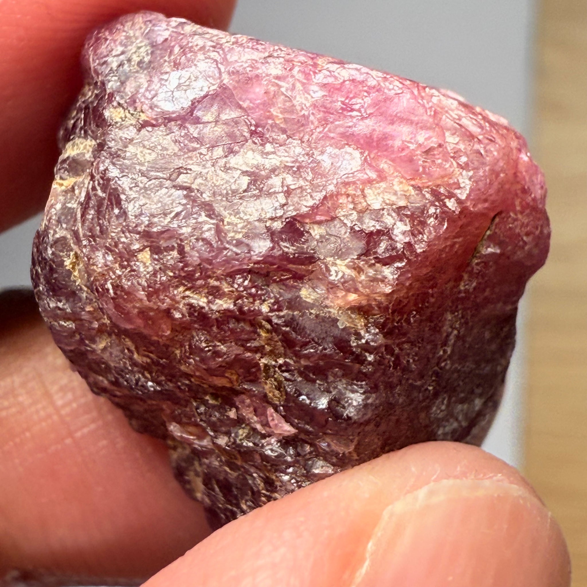 Ruby/Sapphire Crystal, Untreated Unheated, Tanzania, a dab of oil will remove the white dryness on the skin, Translucent, 63.88ct