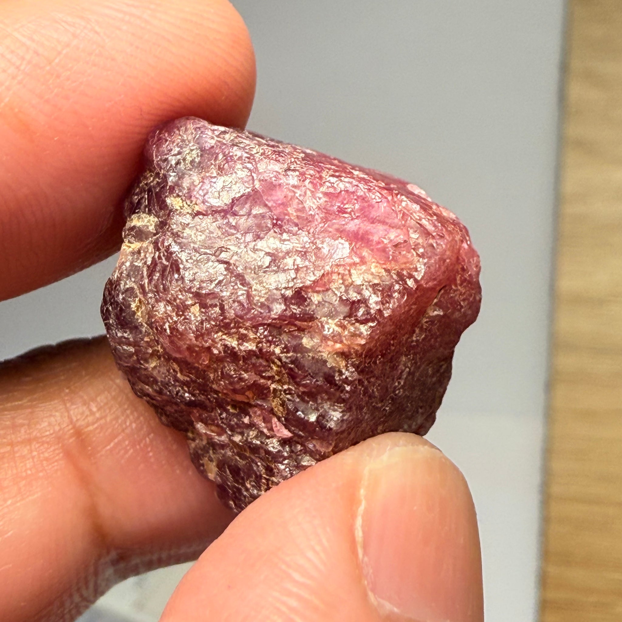 Ruby/Sapphire Crystal, Untreated Unheated, Tanzania, a dab of oil will remove the white dryness on the skin, Translucent, 63.88ct