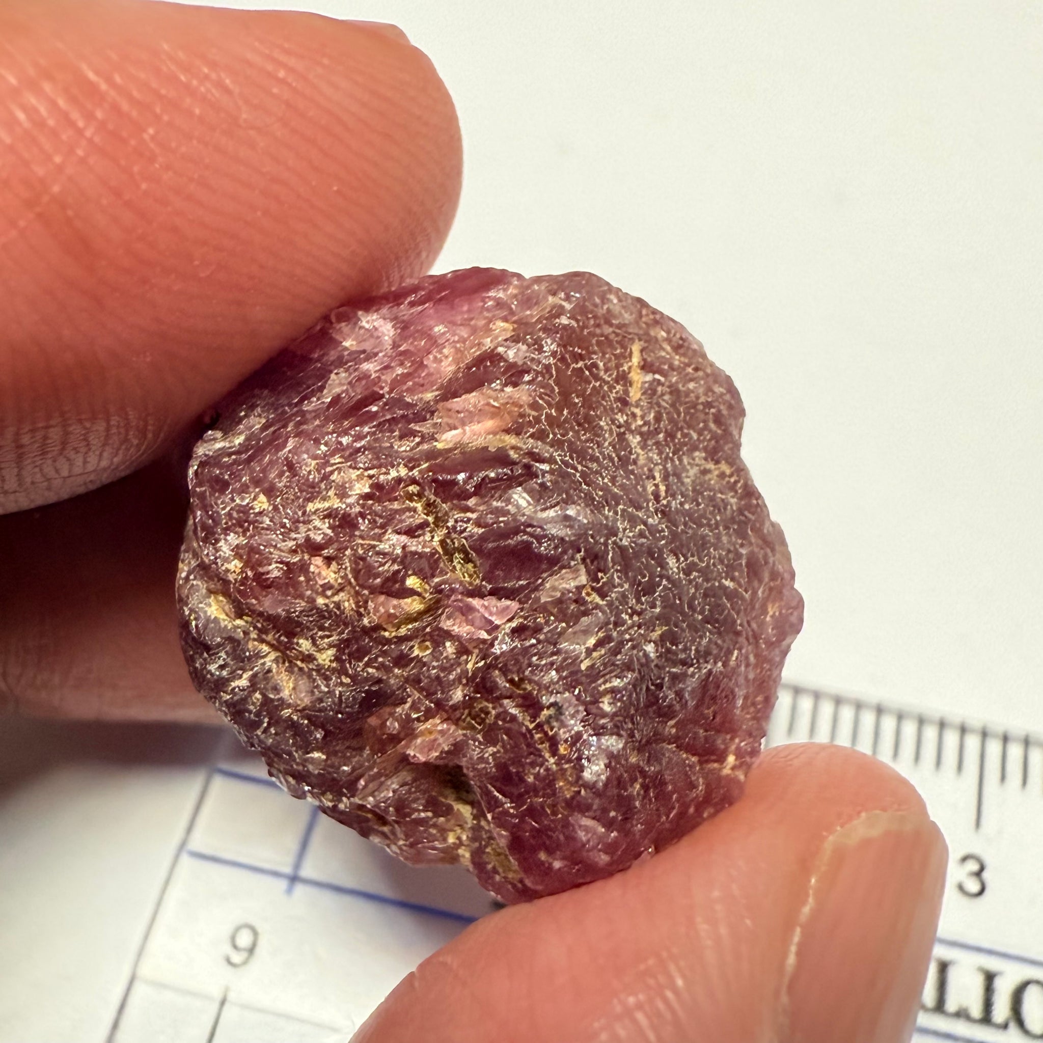 Ruby/Sapphire Crystal, Untreated Unheated, Tanzania, a dab of oil will remove the white dryness on the skin, Translucent, 63.88ct