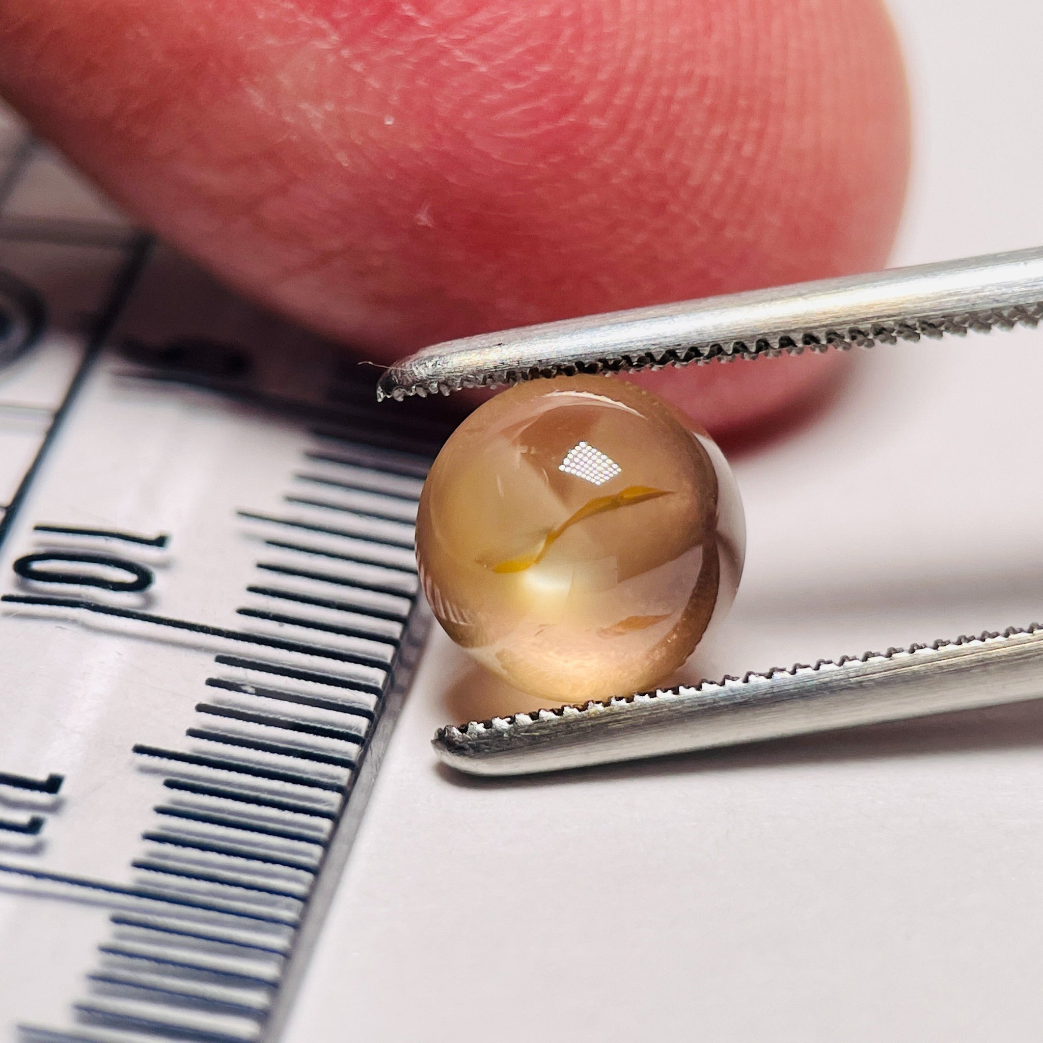 2.84Ct Sapphire Cabochon Seems To Have A Moving Star But As Point Umba Valley Tanzania. Untreated