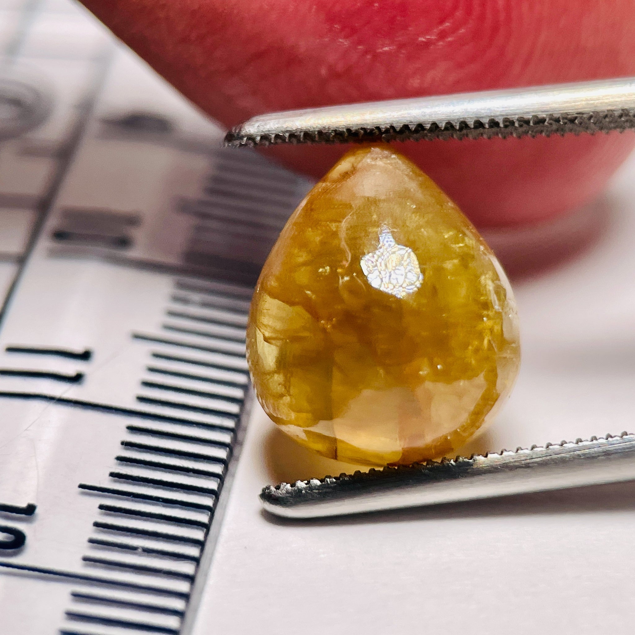 8.10Ct Sapphire Cabochon Umba Valley Tanzania. Untreated Unheated