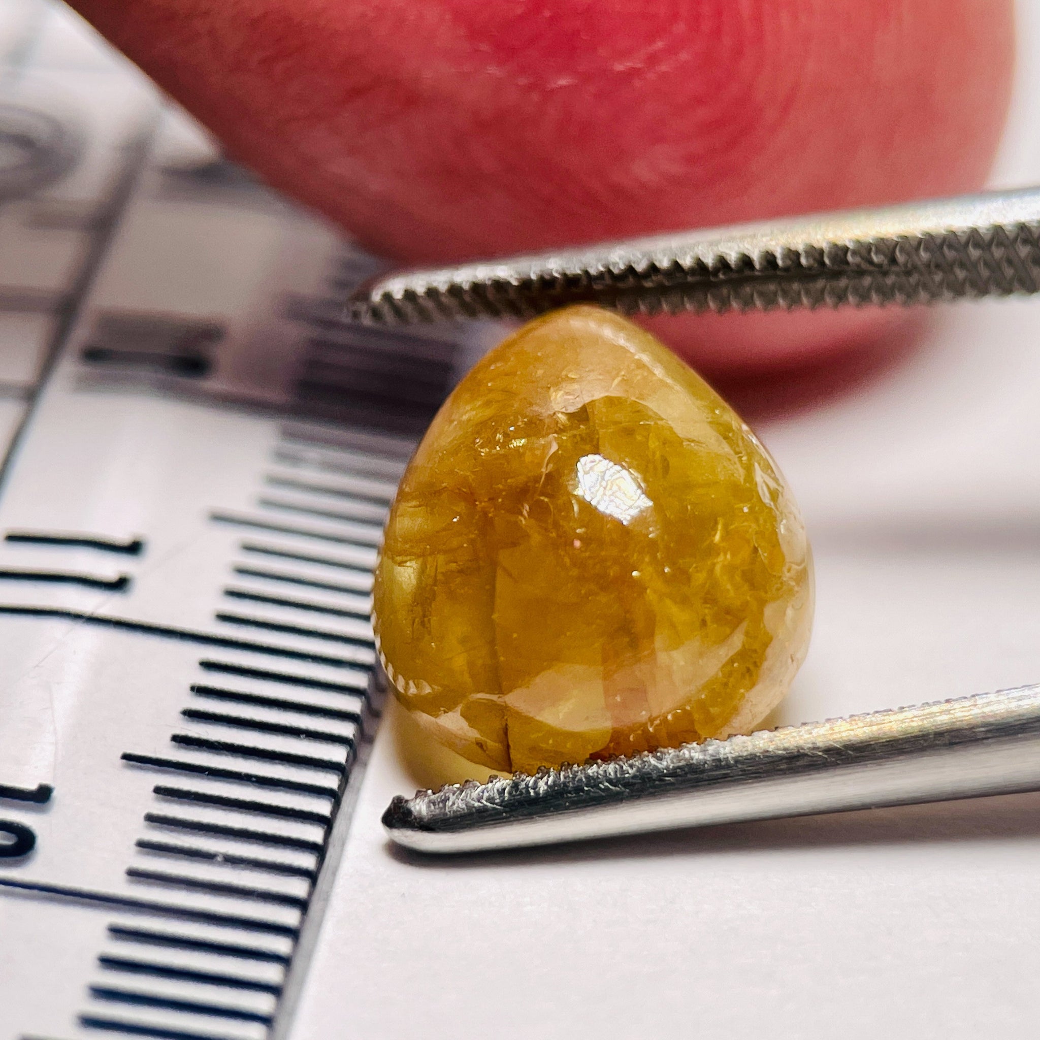 8.10Ct Sapphire Cabochon Umba Valley Tanzania. Untreated Unheated