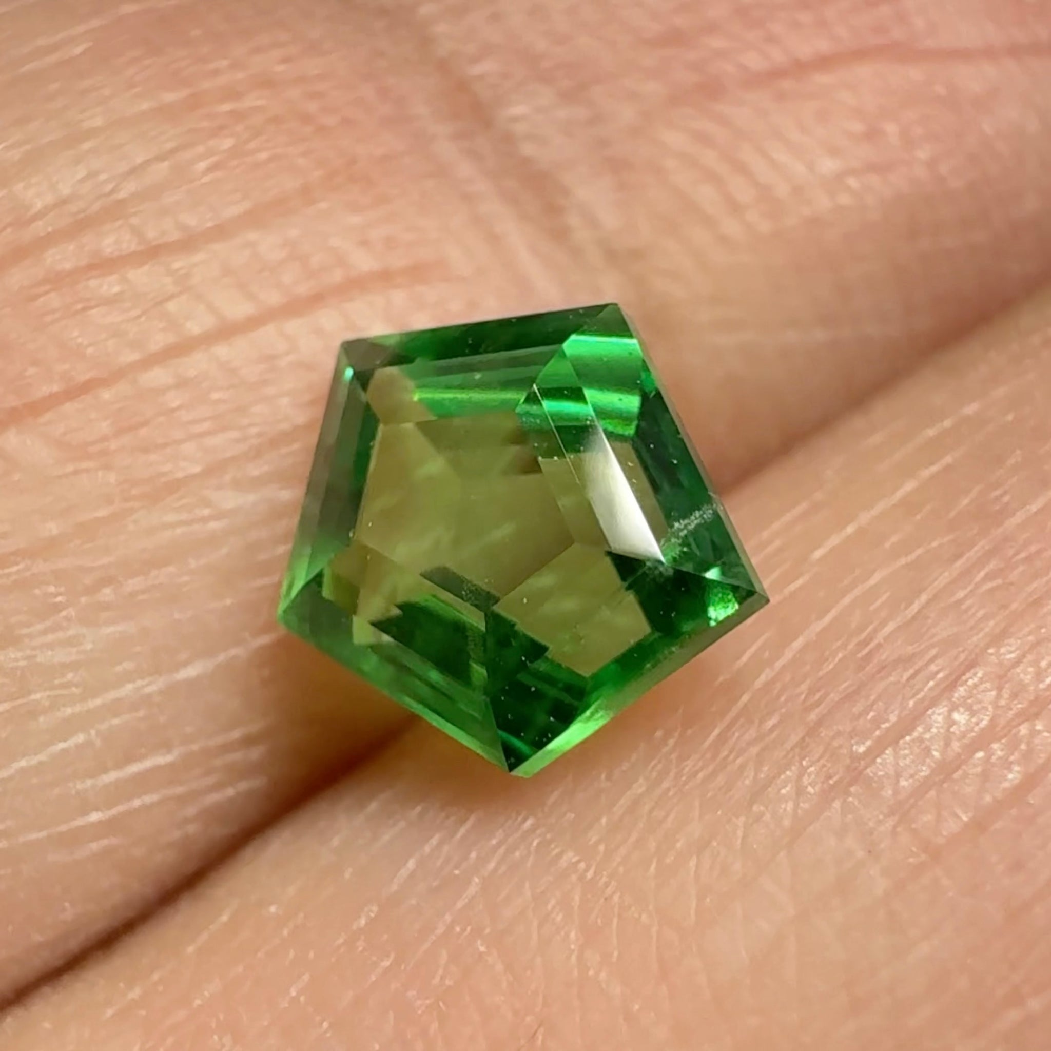 Tsavorite Garnet, 1.71ct, Tanzania, Untreated, Unheated, fancy cut